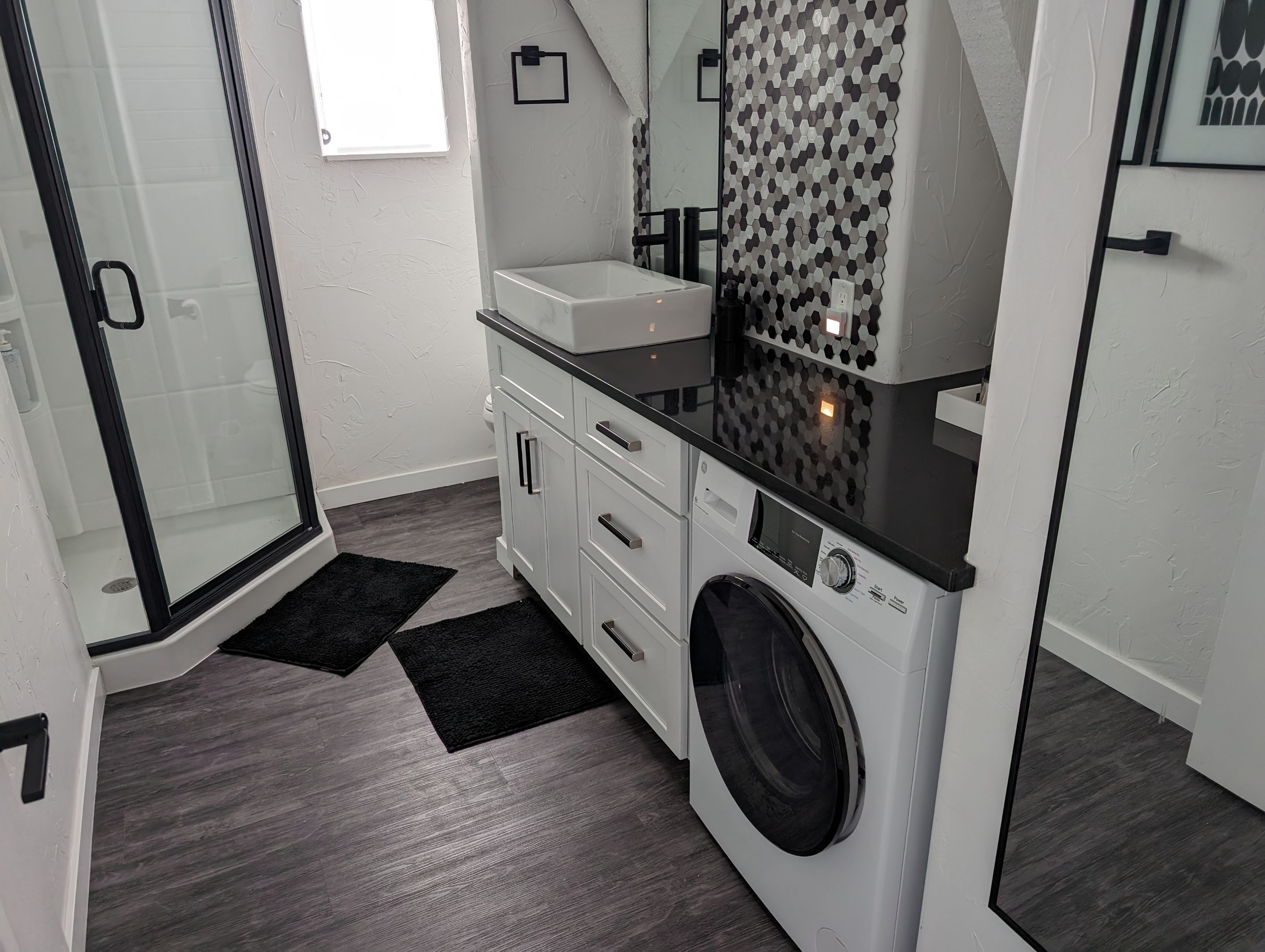 Kitchen Remodel using White Shaker Cabinetry by Kitchen Works LLC