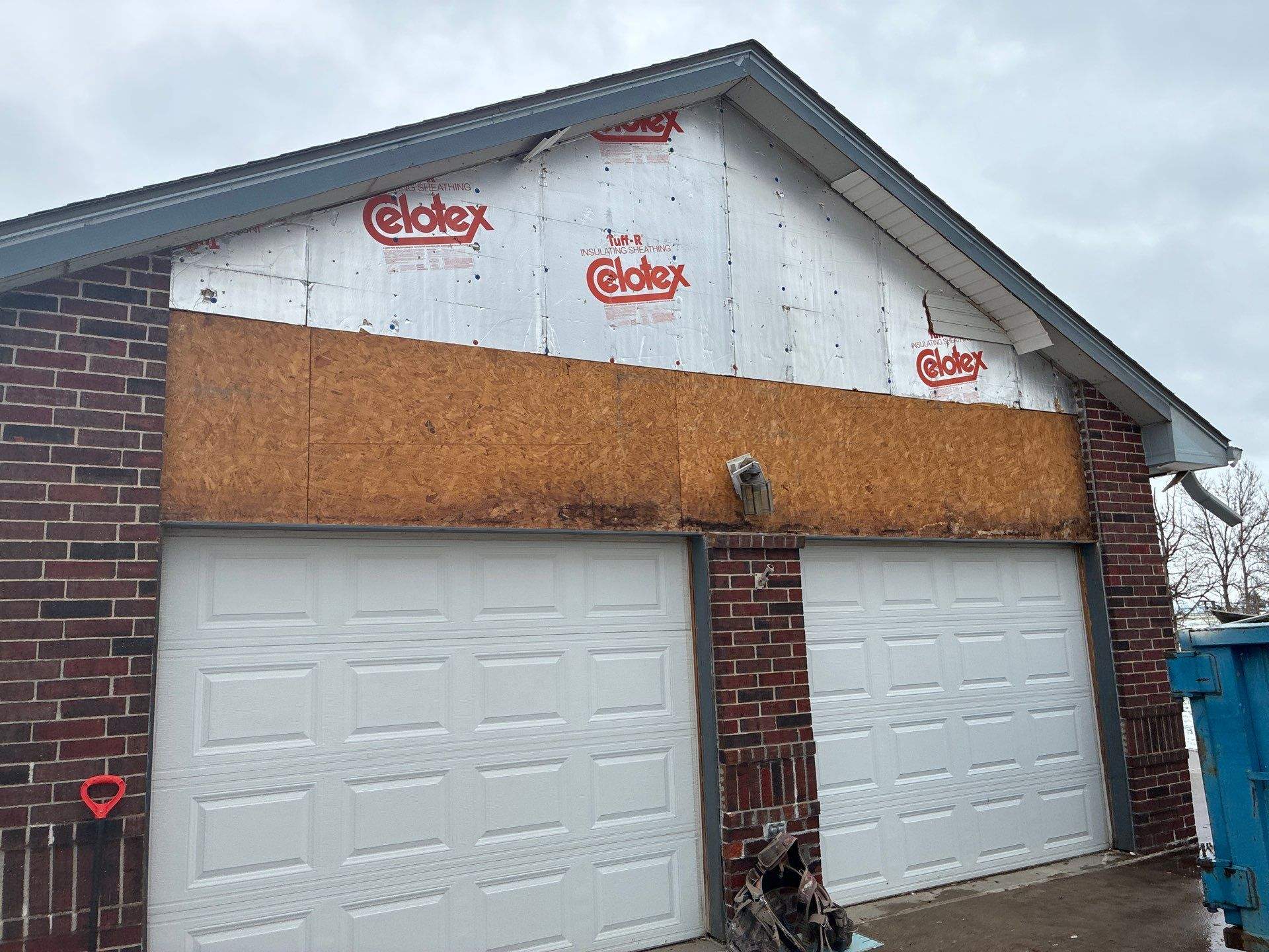 James Hardie Siding and Full Roof Tear Off in Fort Calhoun by Carps Complete Exteriors