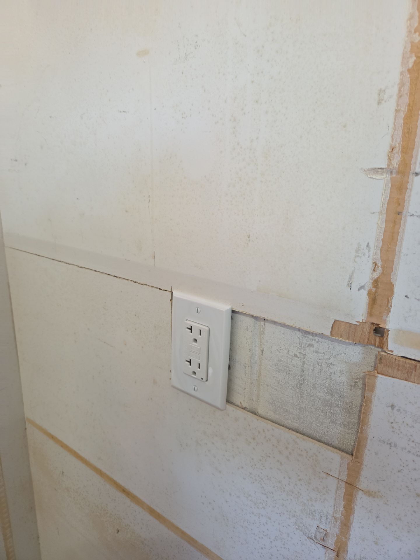 Electrical and Lighting Repair in Maitland by Smartron Electric