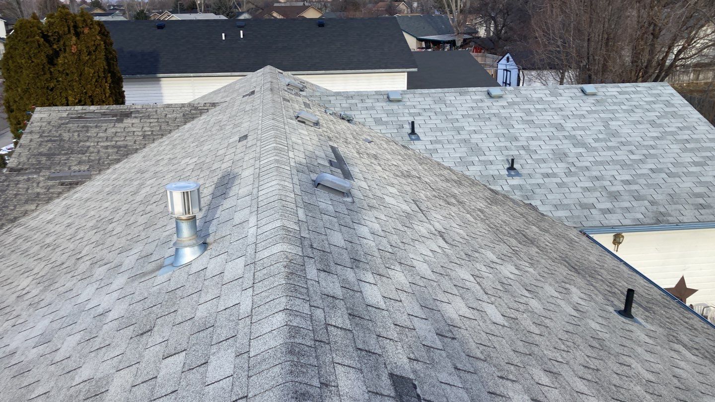 Single Story roofing replacement Meridian in using Owens Corning Oakridge shingles in Estate Grey by ID Roofing LLC