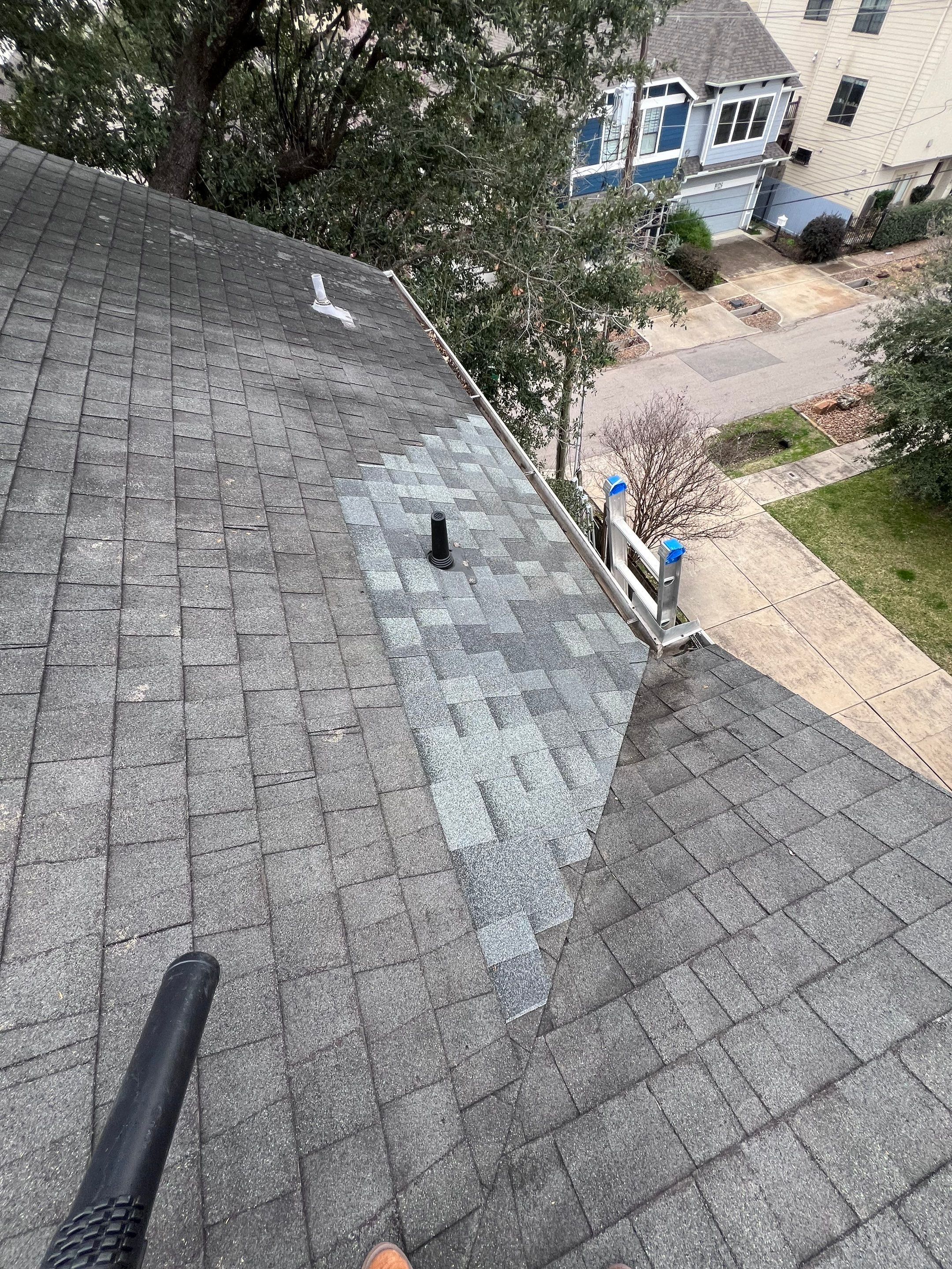 Hail Damage using Owen's Corning Duration (Lifetime) Shingles by Roof Repair Company