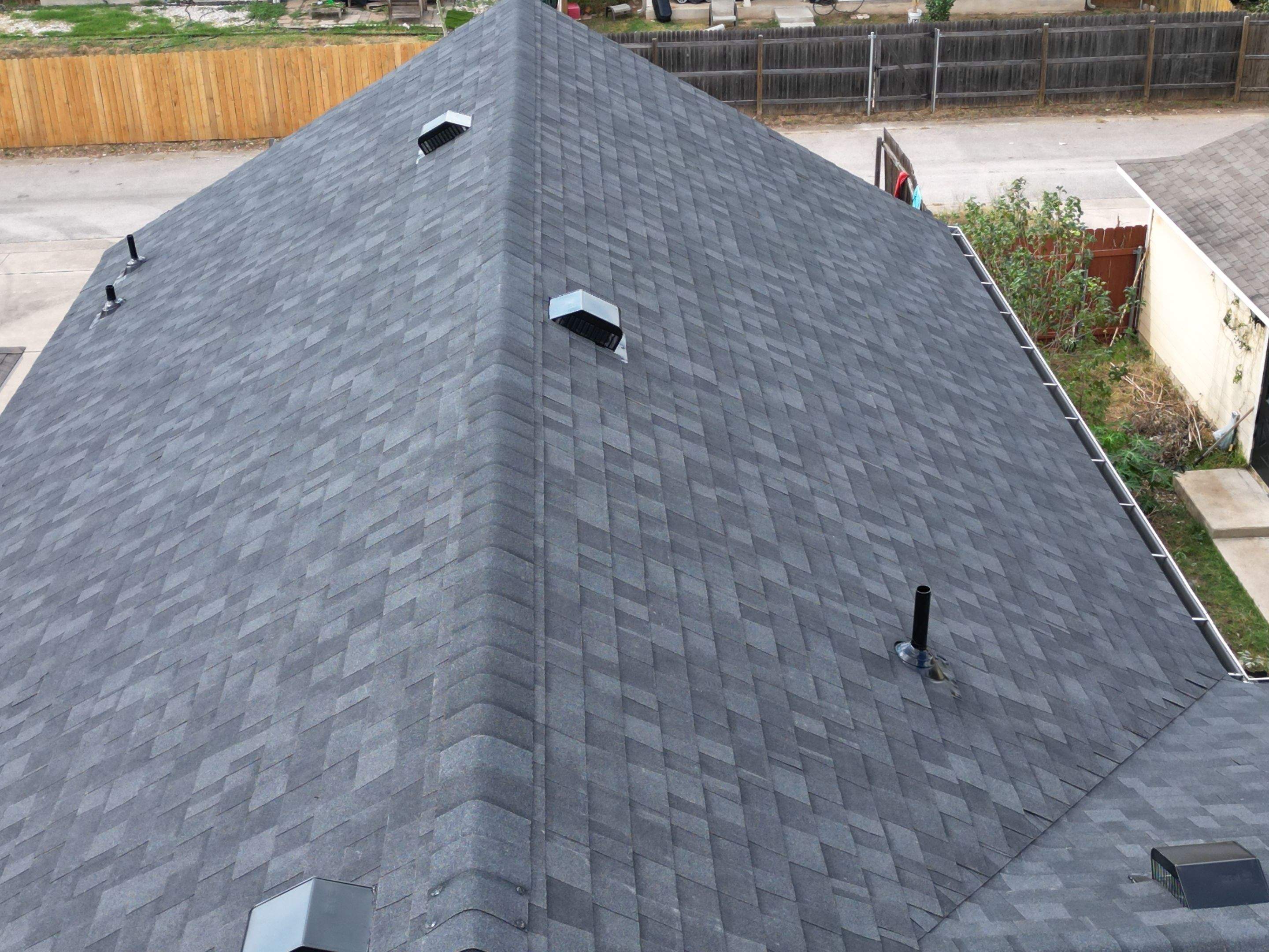 Onyx Black - TruDefinition Duration by RoofsOnly.com