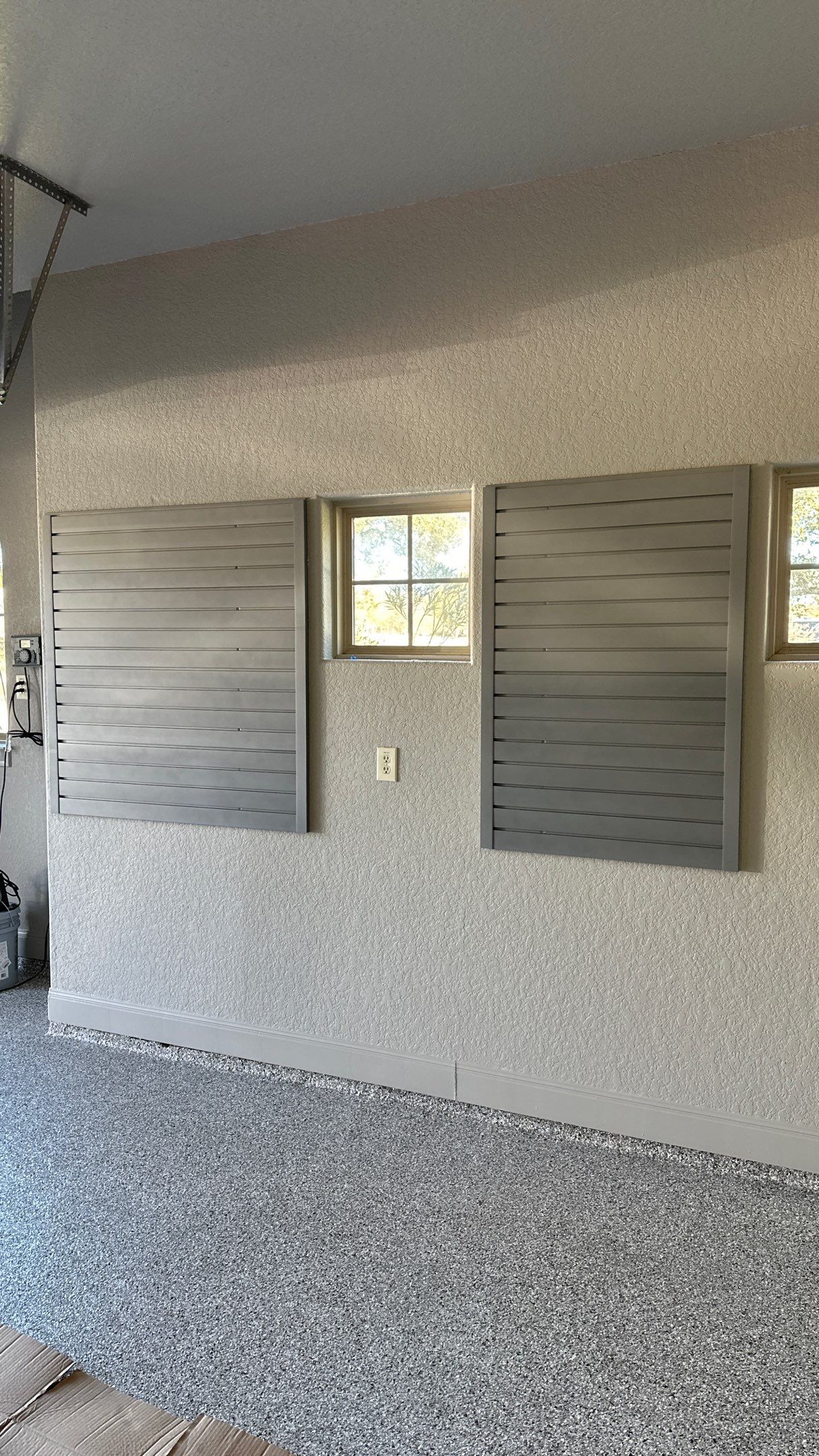 Vintage Oaks, New Braunfels by TORO Garage Co