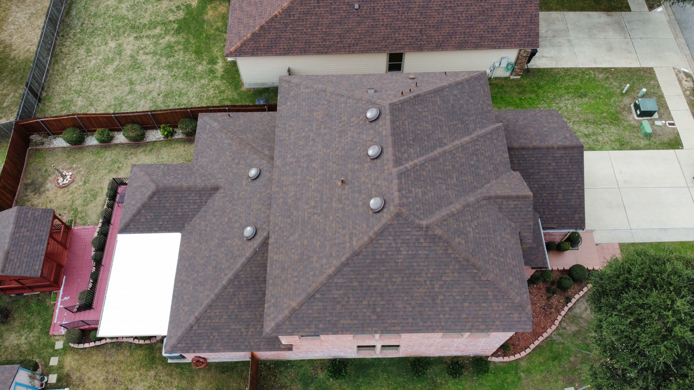 Residential Roofing Installation using Owens Corning Oakridge by Kstylez Roofing & Construction