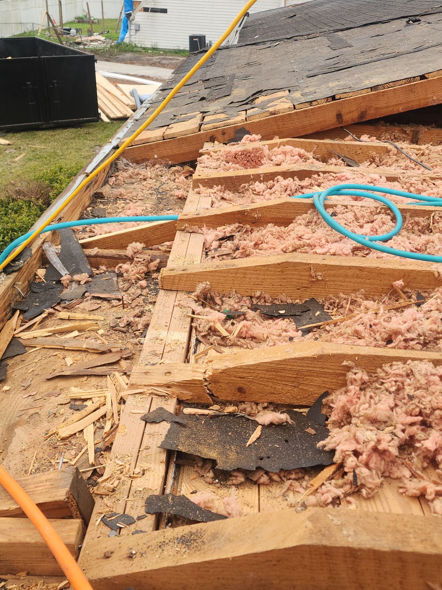 Valdosta Roofing  by J & J Remodeling Of Ga LLC