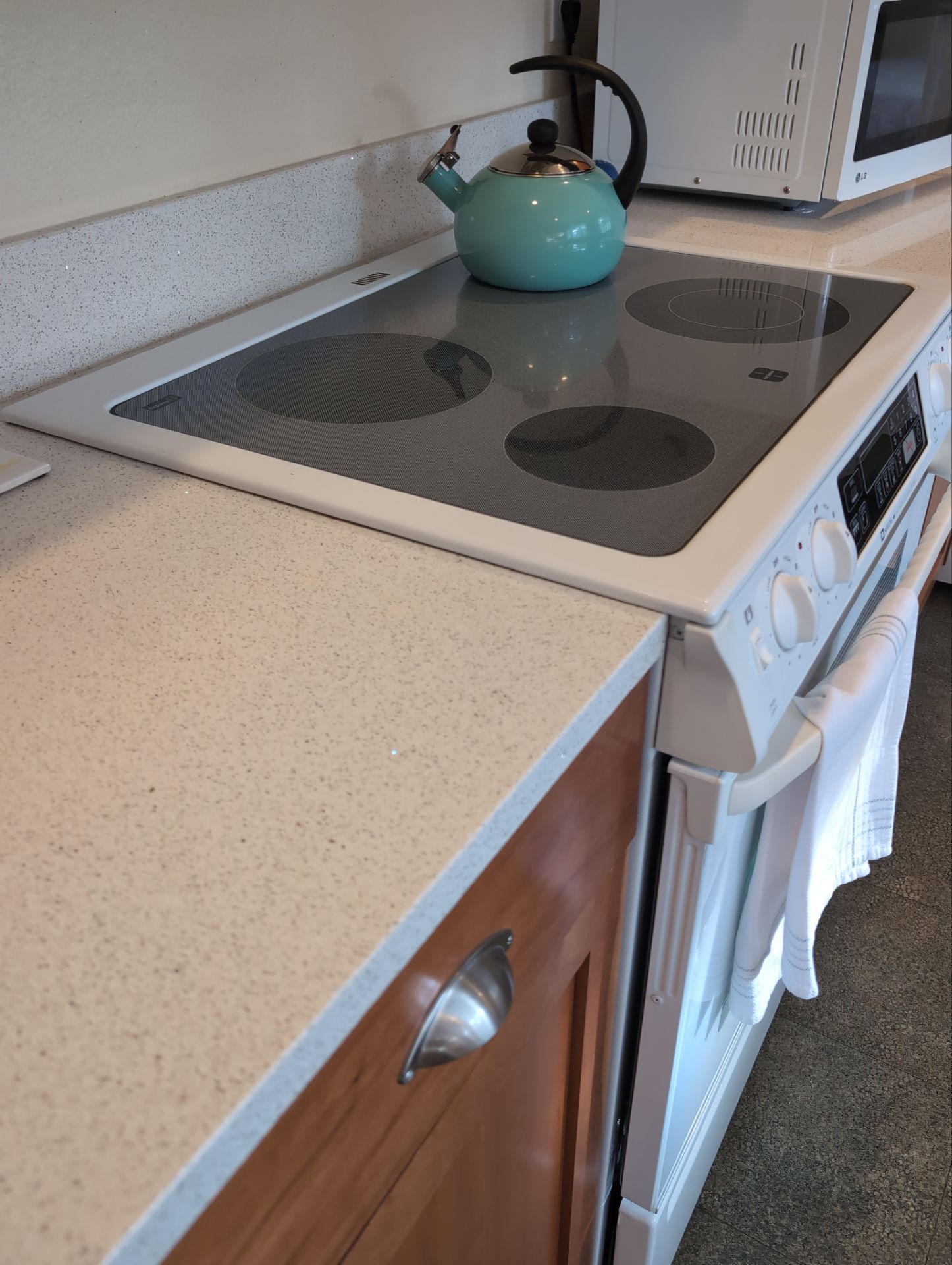 Maid Service House Cleaning in West Linn by Cloud 9 Professional Cleaning Services