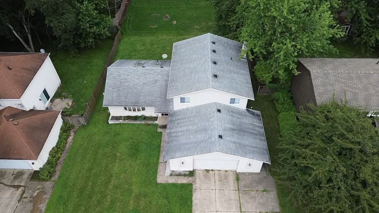 Atlas Pinnacle, Color, Coastal Granite, Drip Edge, Tuxedo Gray by Eagle Eye Roofing