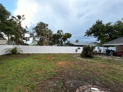 Vinyl Fence Installation using Vinyl Privacy Fence