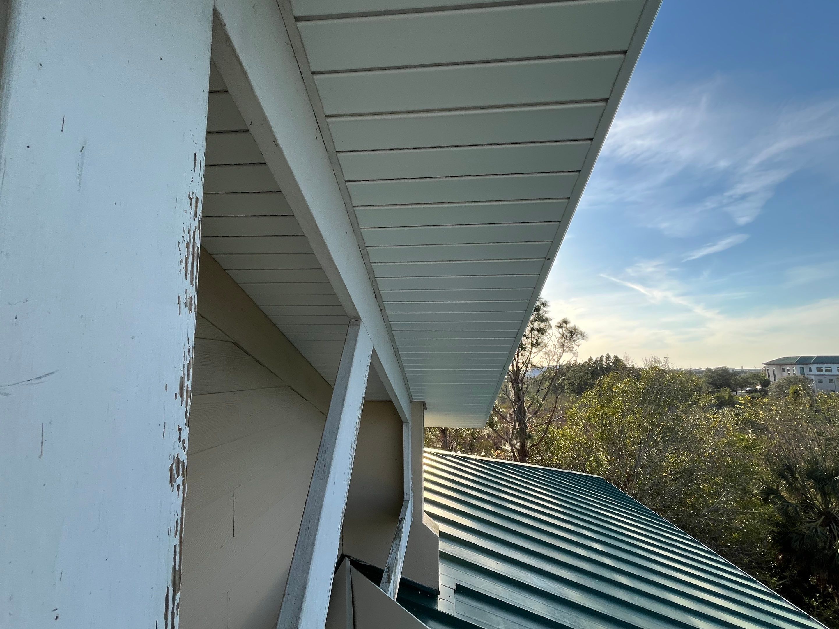 Soffit and Fascia Repair in Sarasota FL by Gutter Professors