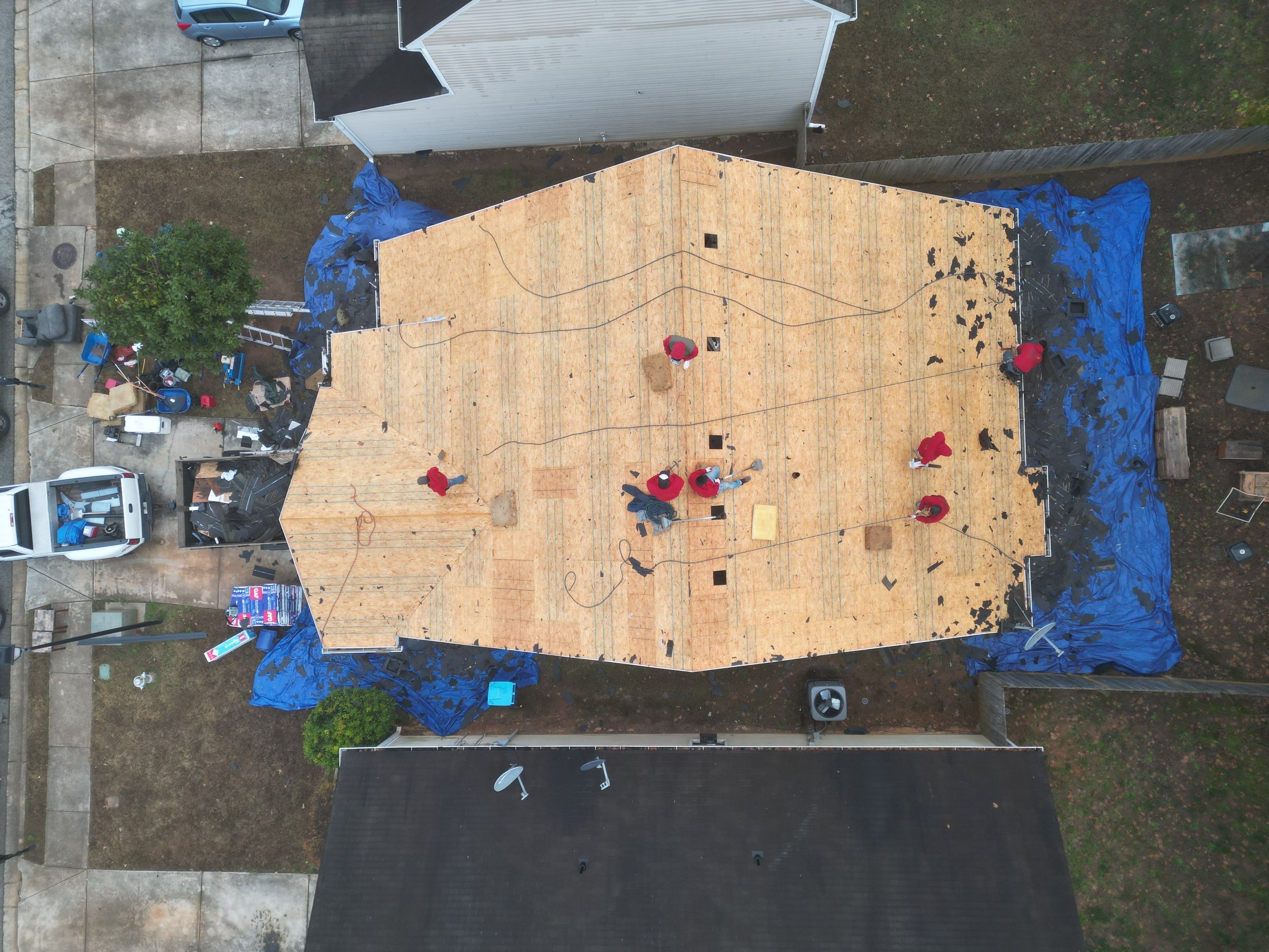 Wind Damage by Deerfield Roofing LLC