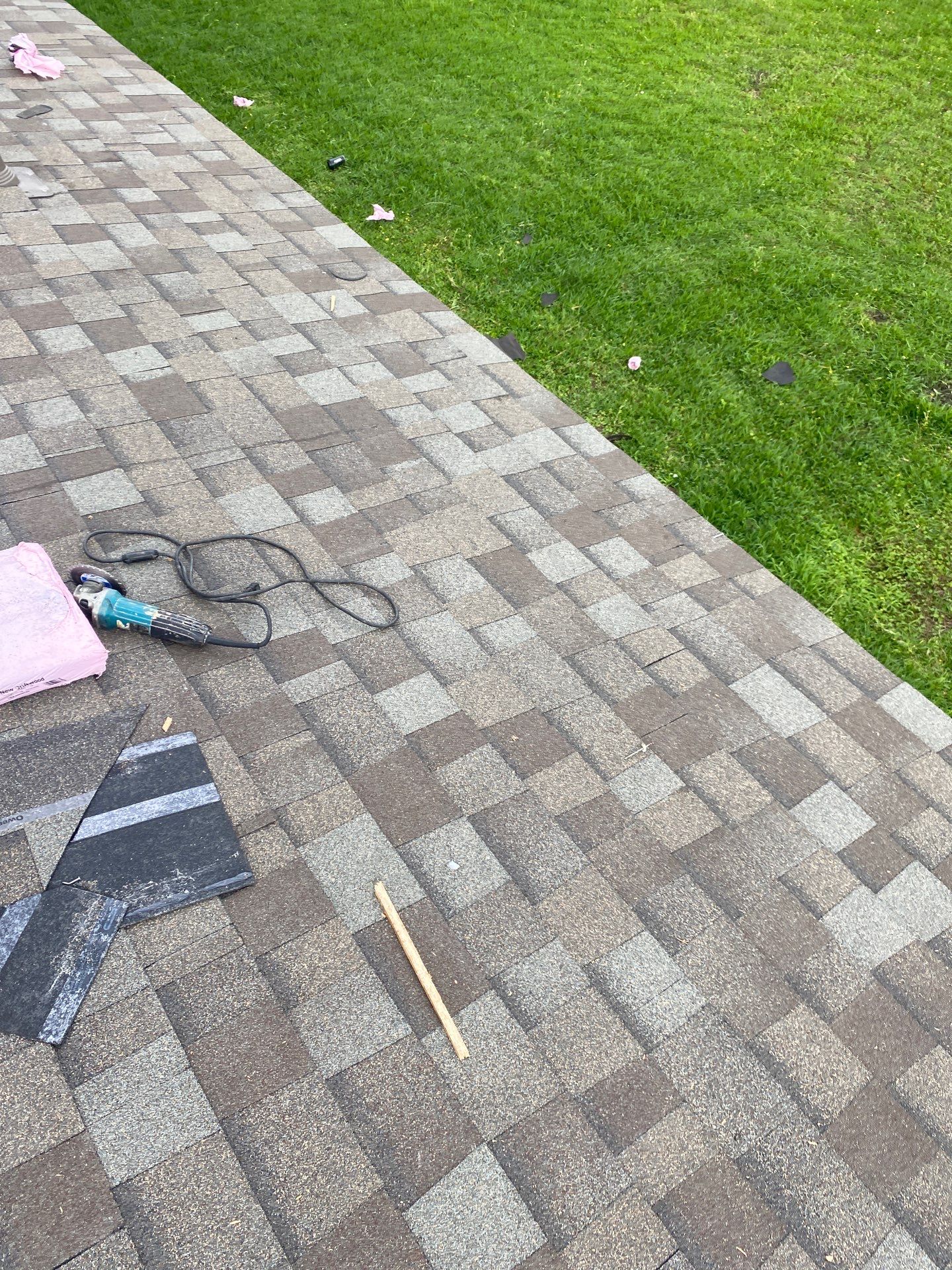 Residential Roofing Installation using Owen's Corning Duration (Lifetime) Shingles by Roof Repair Company