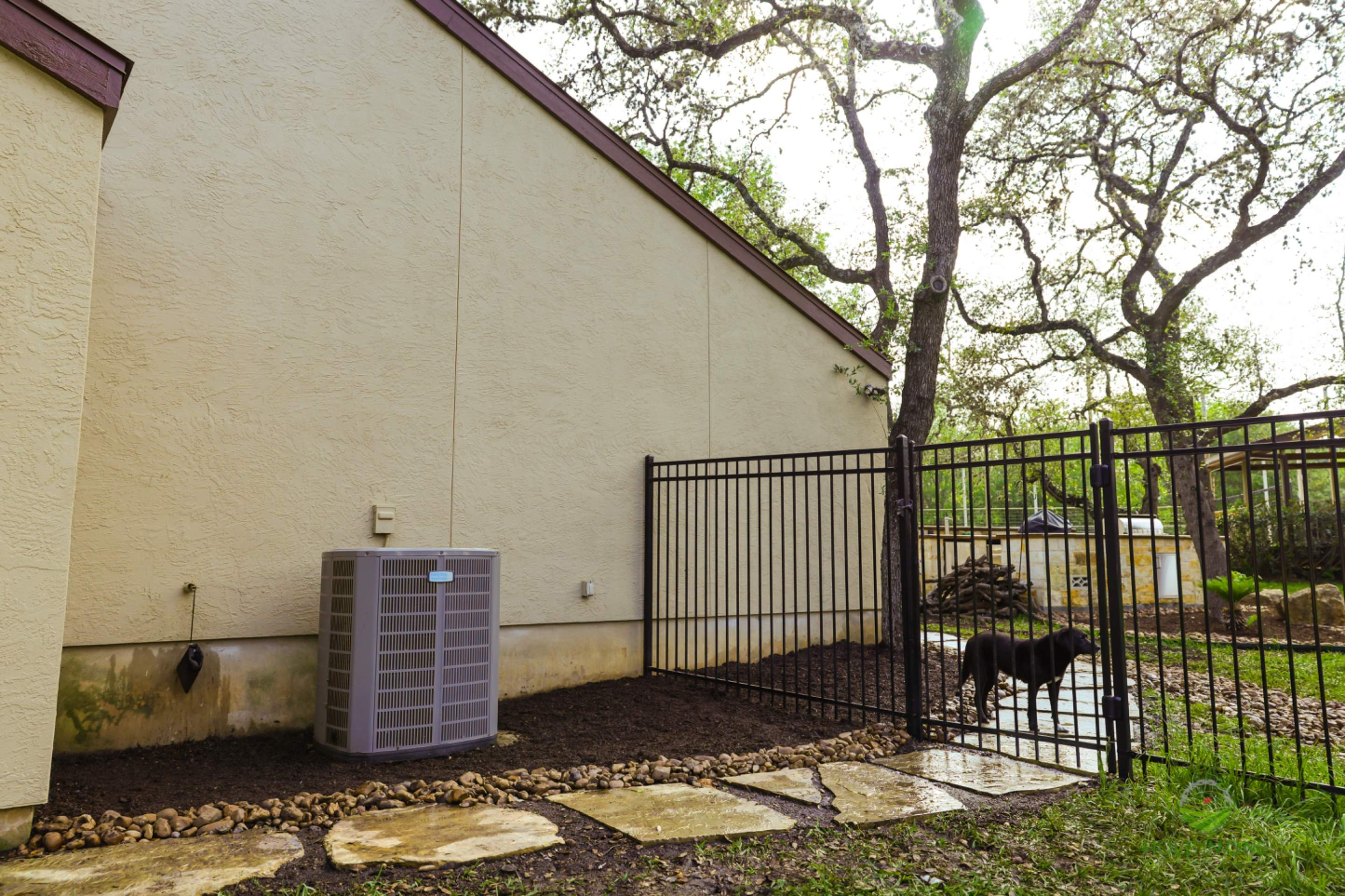 Scattered Oaks, San Antonio TX by Hole In One Lawns, LLC