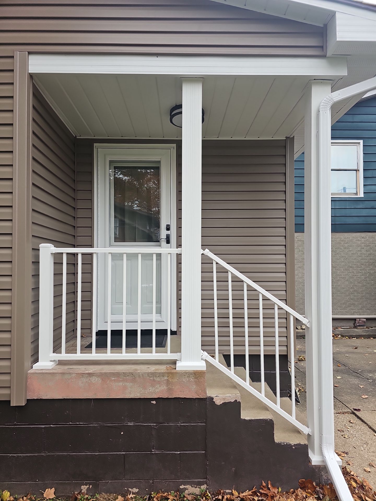 Uhrichsville Ohio Siding Installation by Pine Ridge Roofing LLC