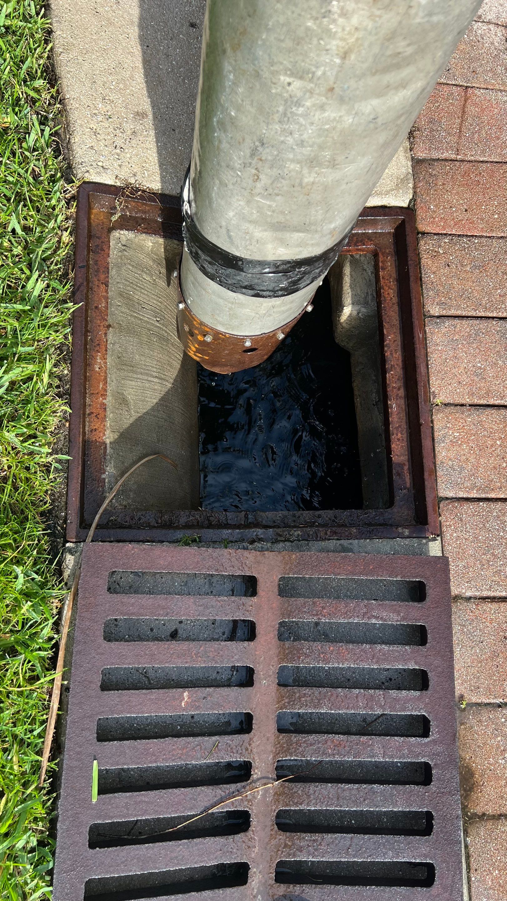 Naples Community Catch Basin Cleaning by APS Power & Water