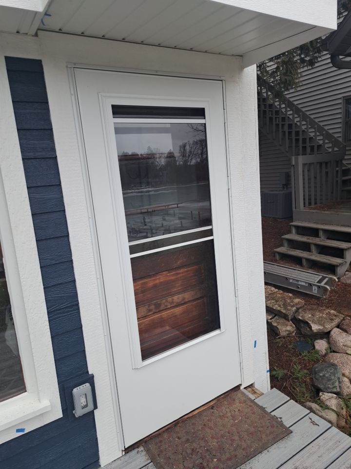 Siding and Window Replacement in Plymouth, WI by Gellings Roofing & Siding