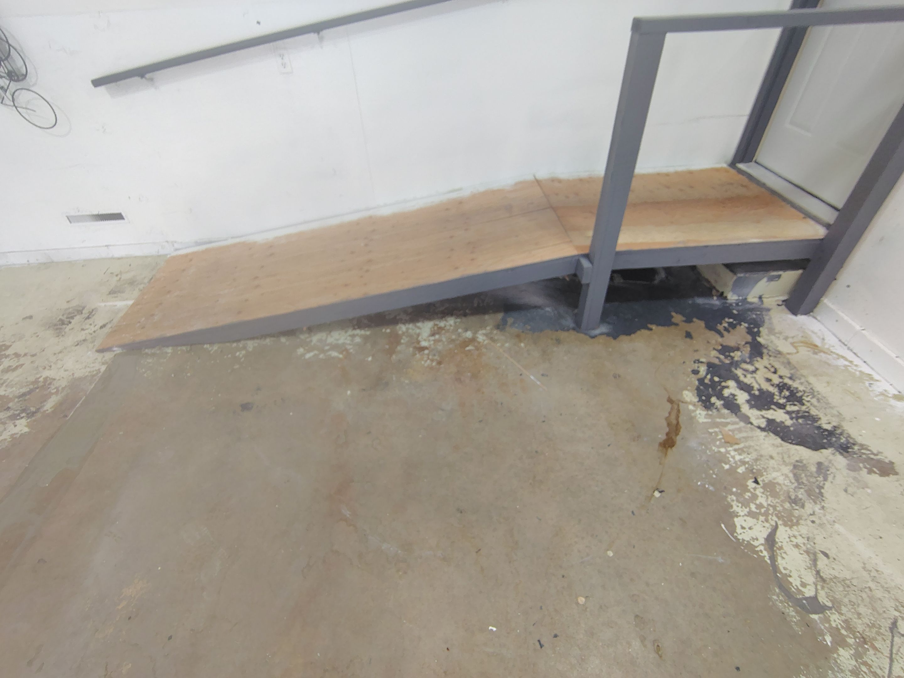 Yankton Garage Concrete Coating With Feather Gray Decorative Chips by Select Painting, Coatings & Garage Cabinets