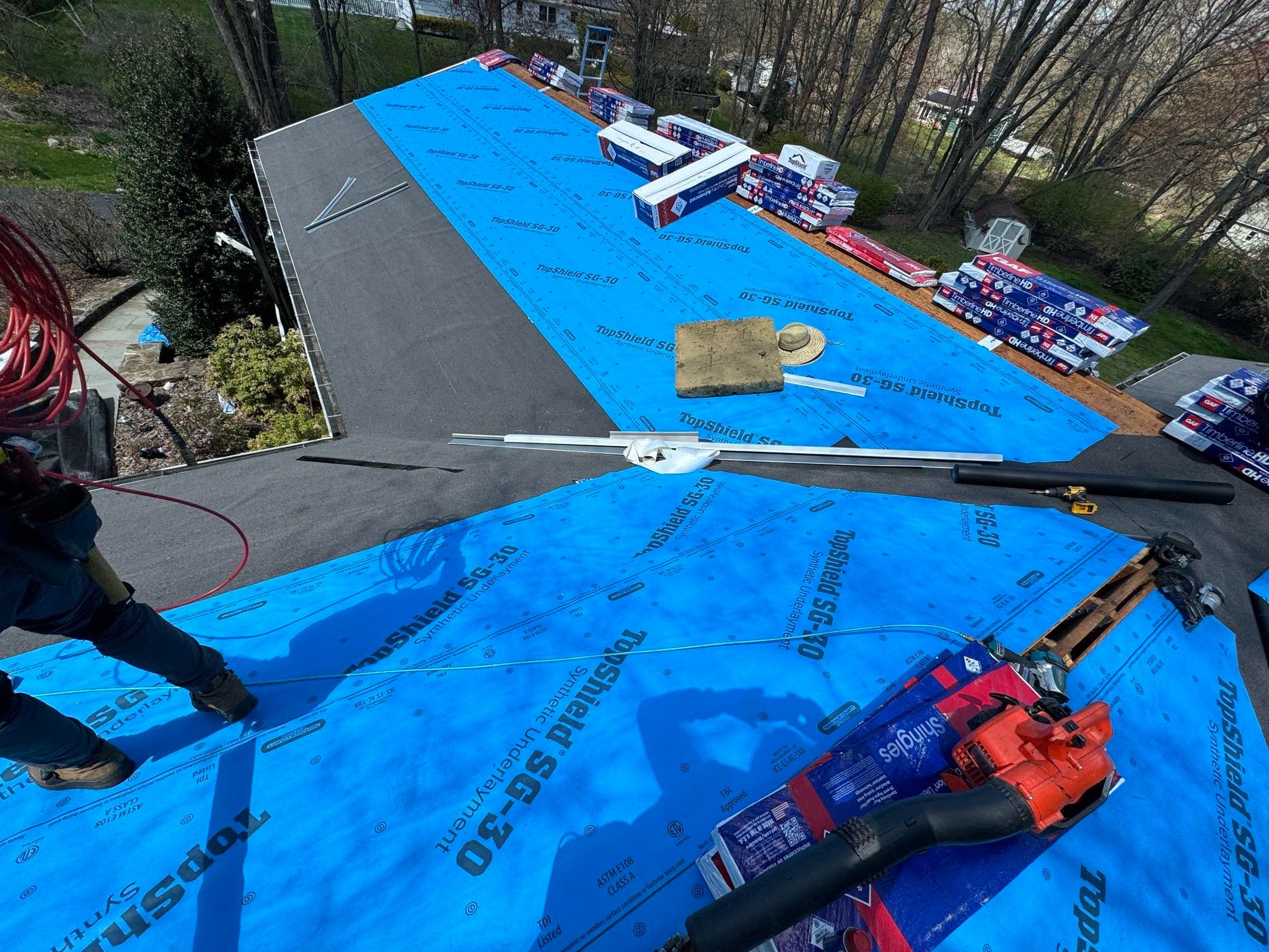 New Roof-New Look by JLP PRO SERVICES LLC
