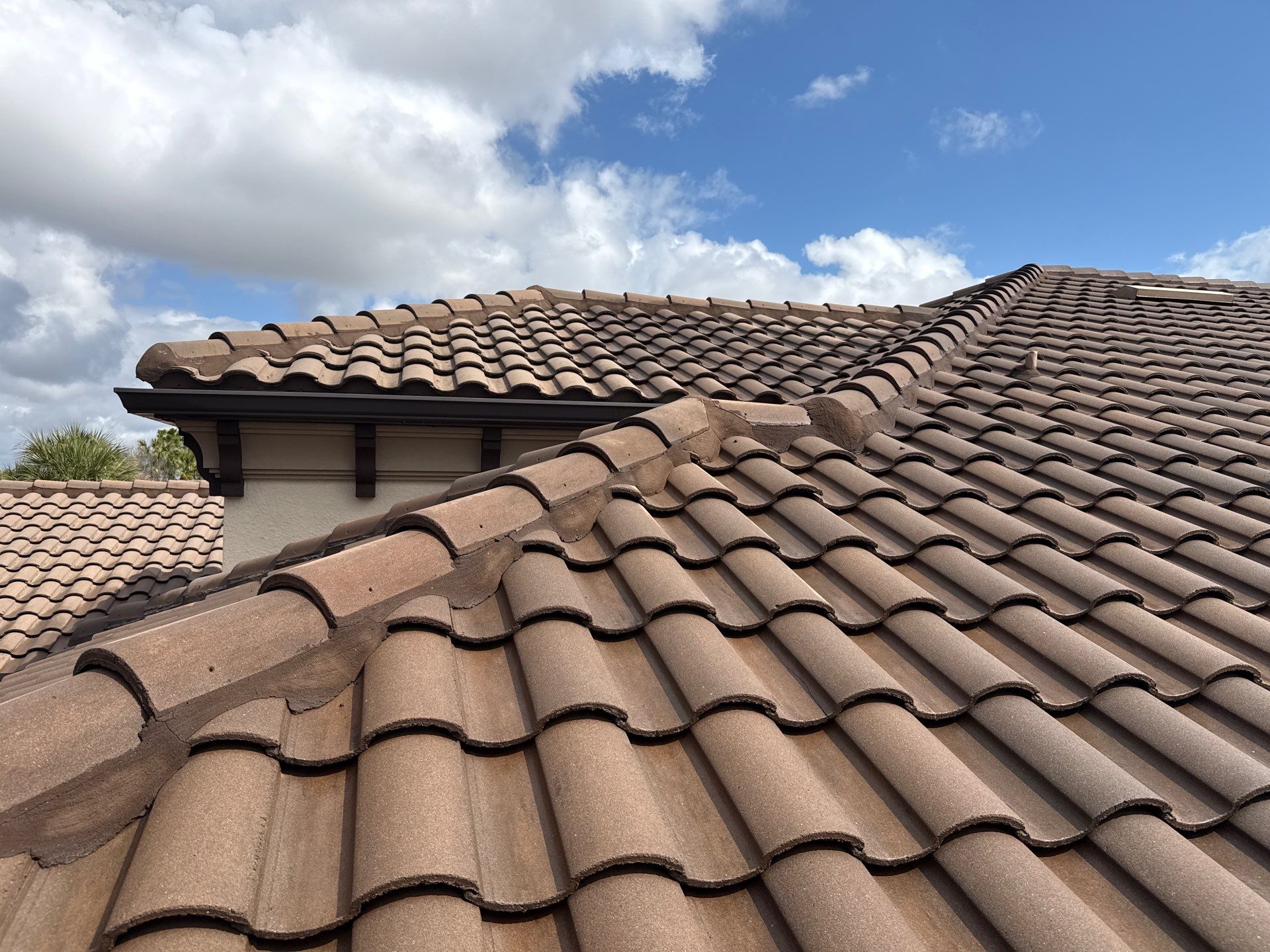 Barrel Tile Roof Cleaning – Lakewood Ranch, FL by Sunshine AquaWash