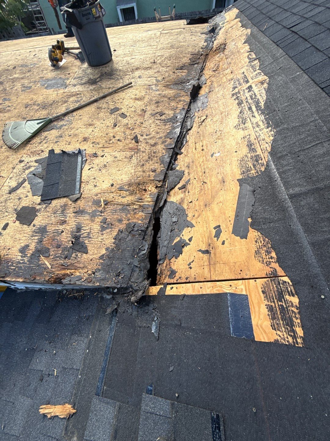 Project in Seminole 33772 by Mitchell Roofing Company LLC 