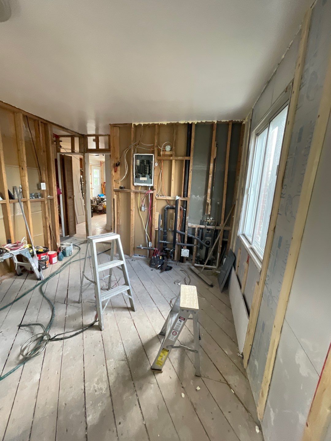 Apartment rental face lift by Eco-Nature Construction Inc.