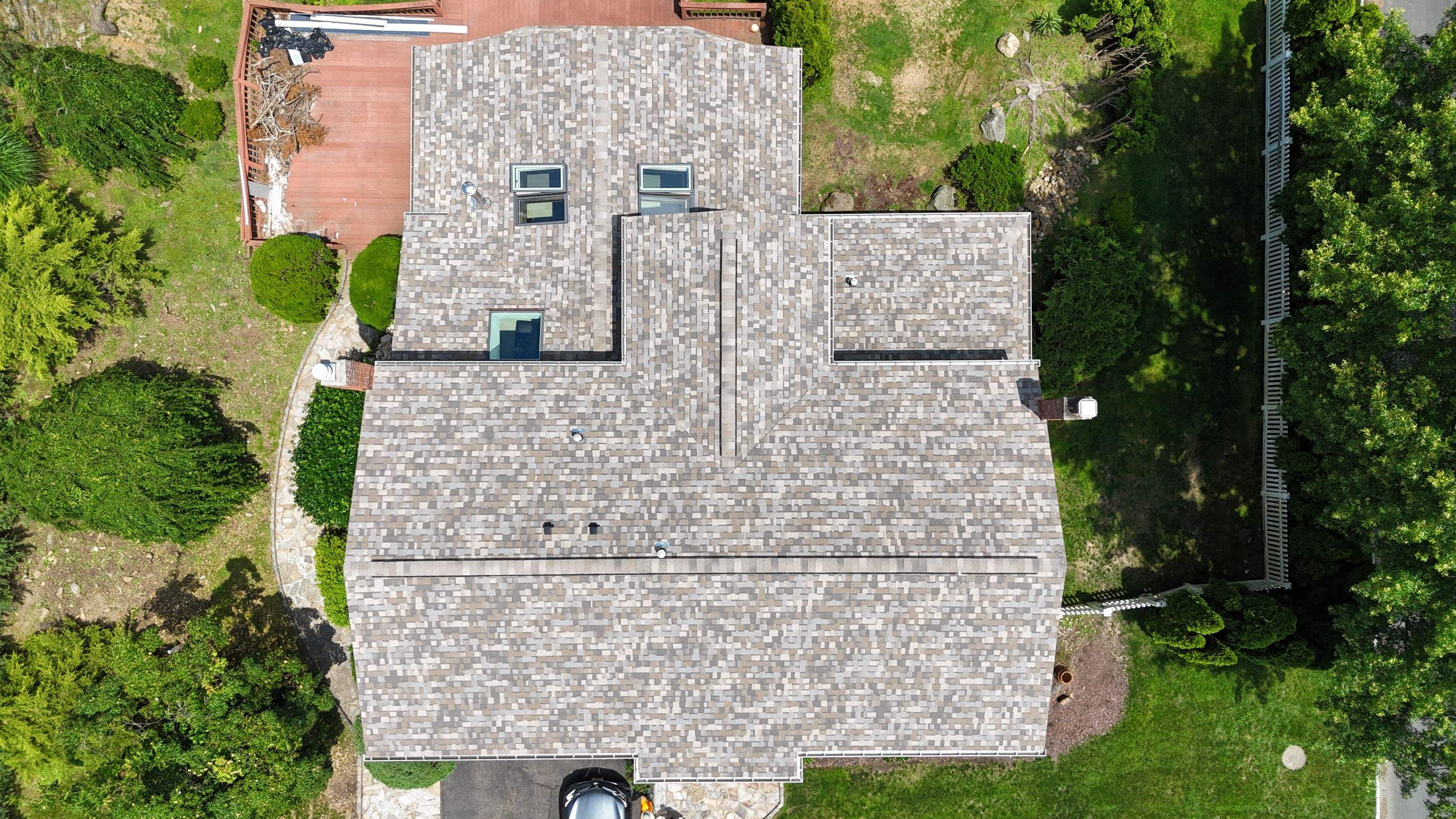 Project in White Plains by The Energy Efficient Roofer & George's Seamless Gutters