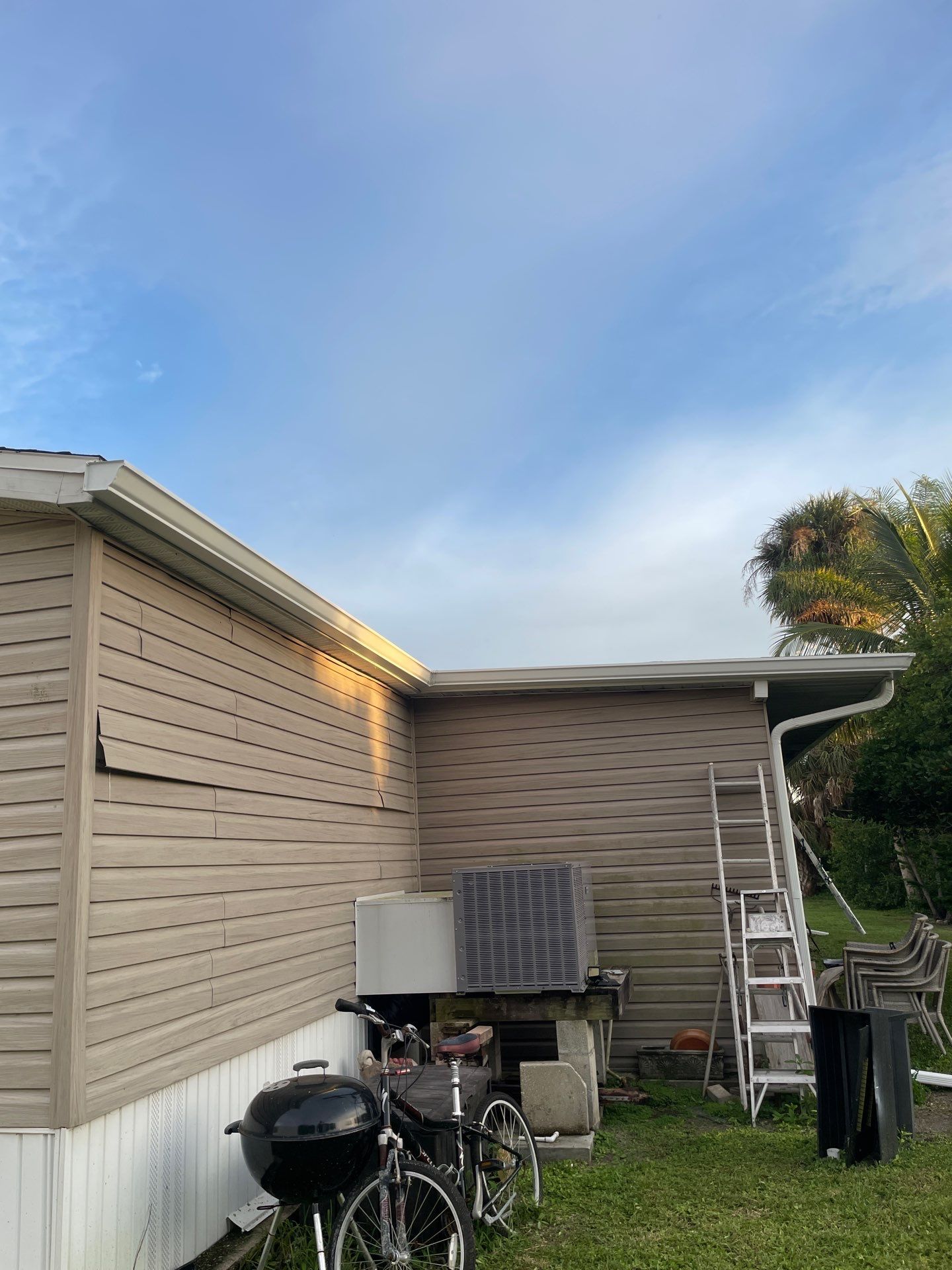 Custom 7-Inch Aluminum Gutters in Fort Myers FL by Gutter Professors