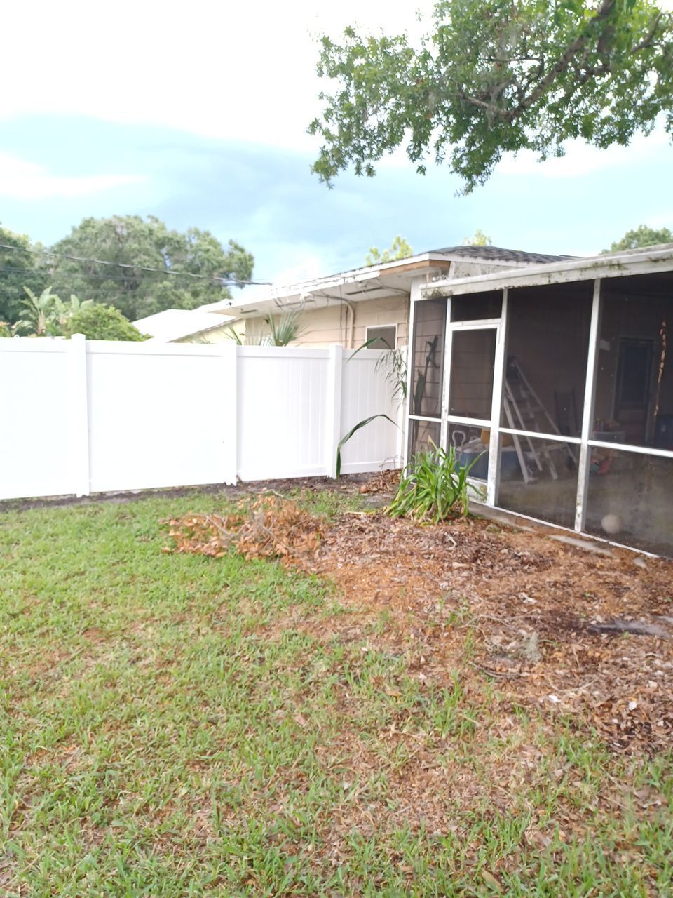 Sarasota, FL 6ft. Tall White Vinyl Privacy Fence by Asap fence and gates, LLC