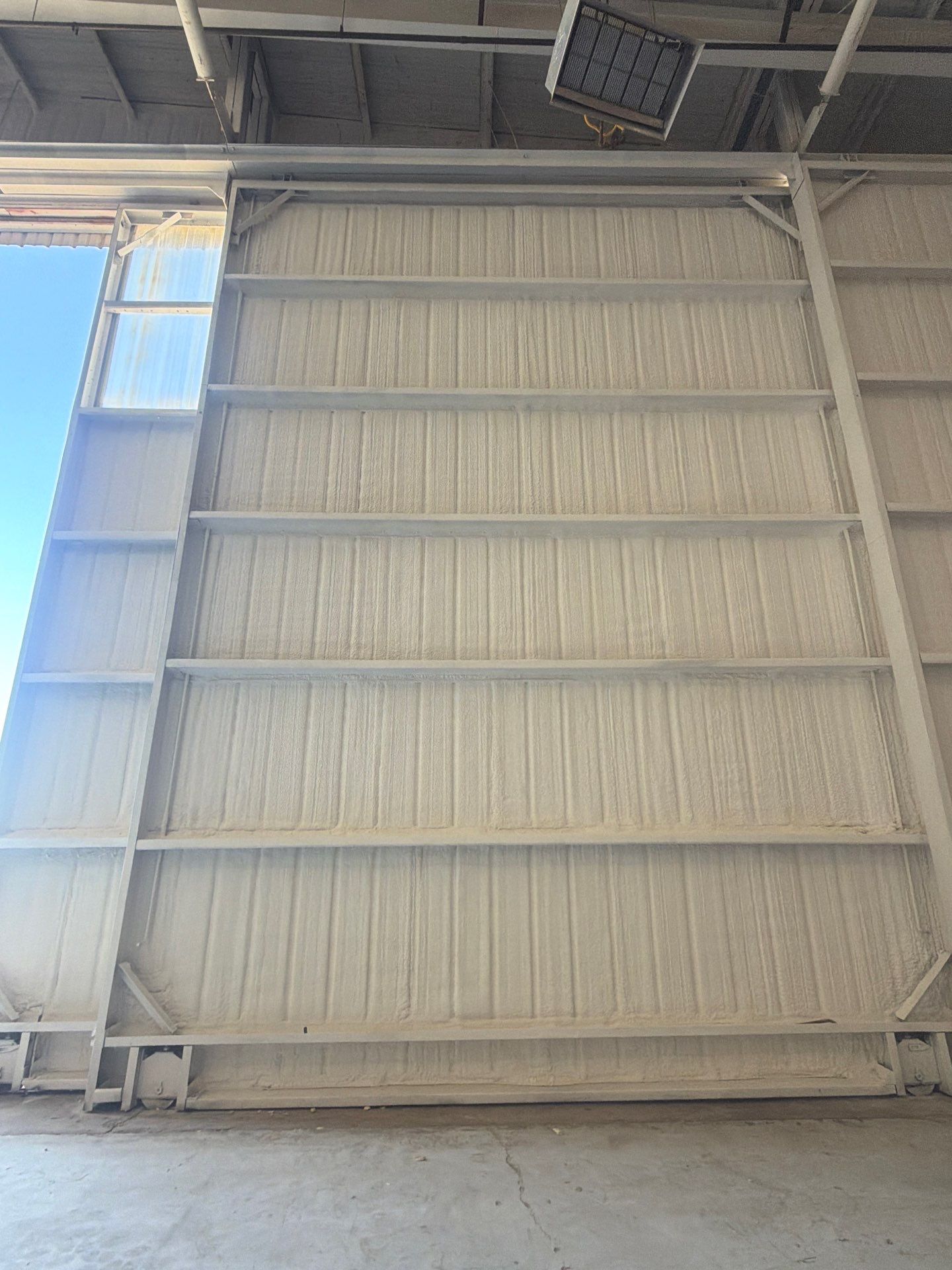 20,000 SF Airplane Hangar  by Apex Insulation Solutions