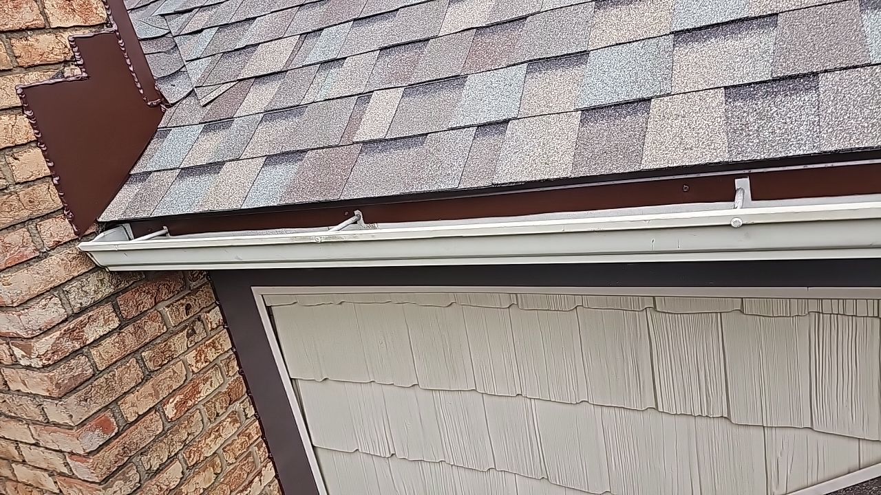 ATLAS PINNACLE COLOR: MAJESTIC SHAKE by Eagle Eye Roofing