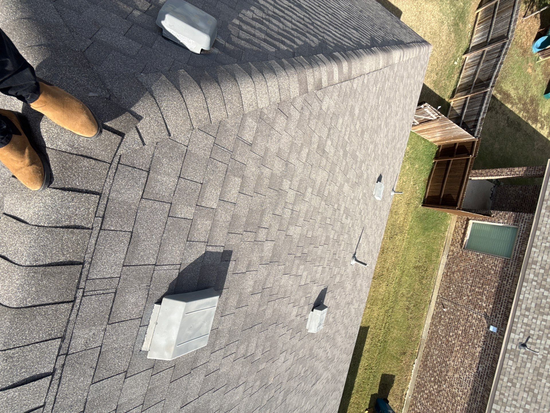 GAF Timberline HDZ - Weathered Wood by Top Sun Roofing