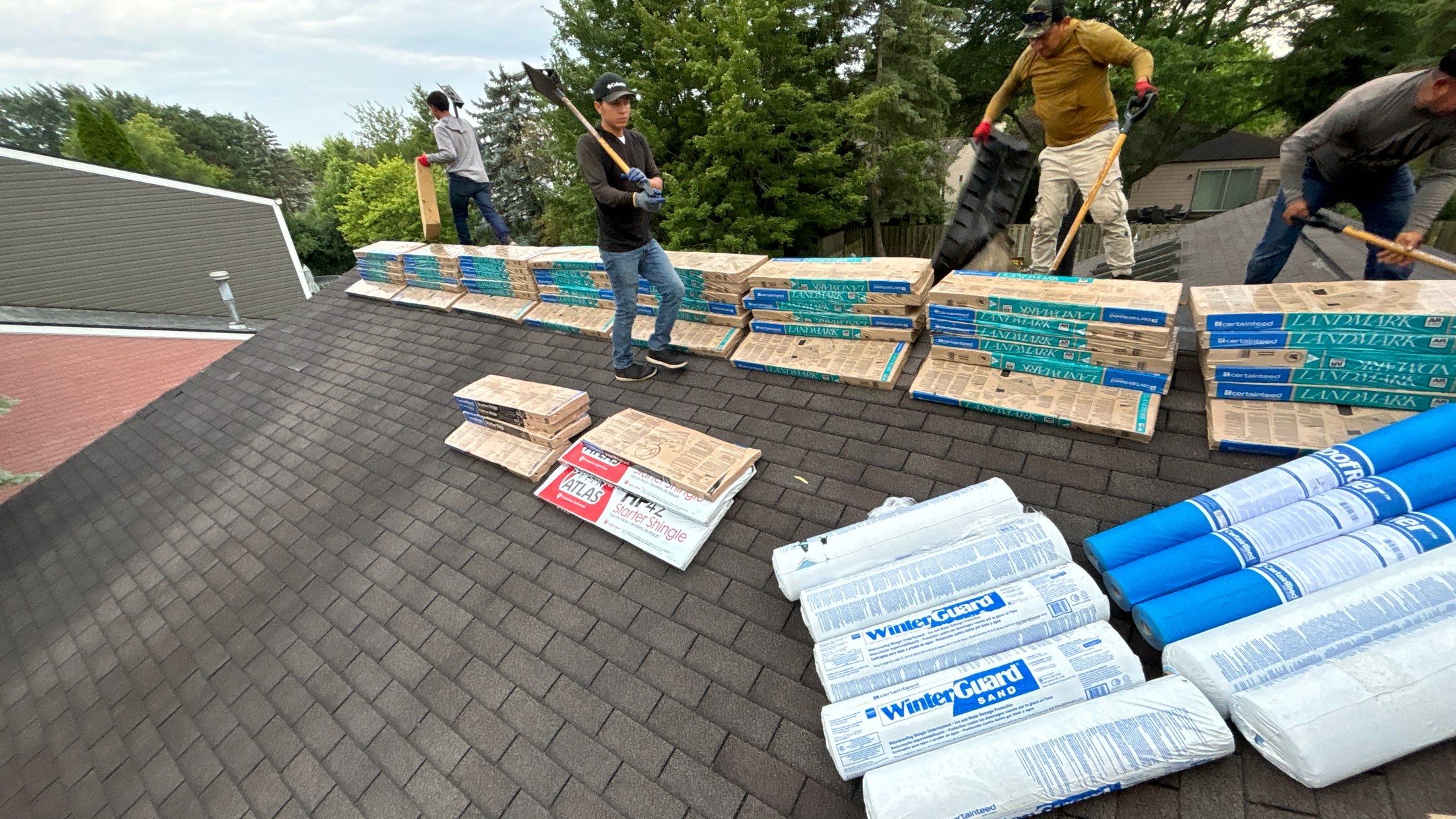 Roof Replacement using CertainTeed Landmark by 180 Contractors