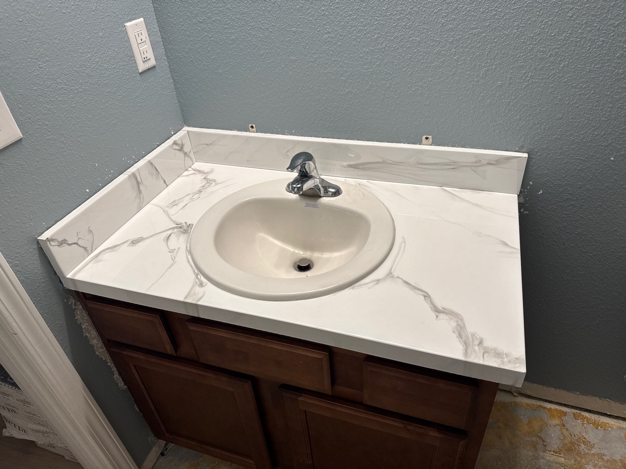 Tile Installation & Epoxy Countertop by Axtra Hand