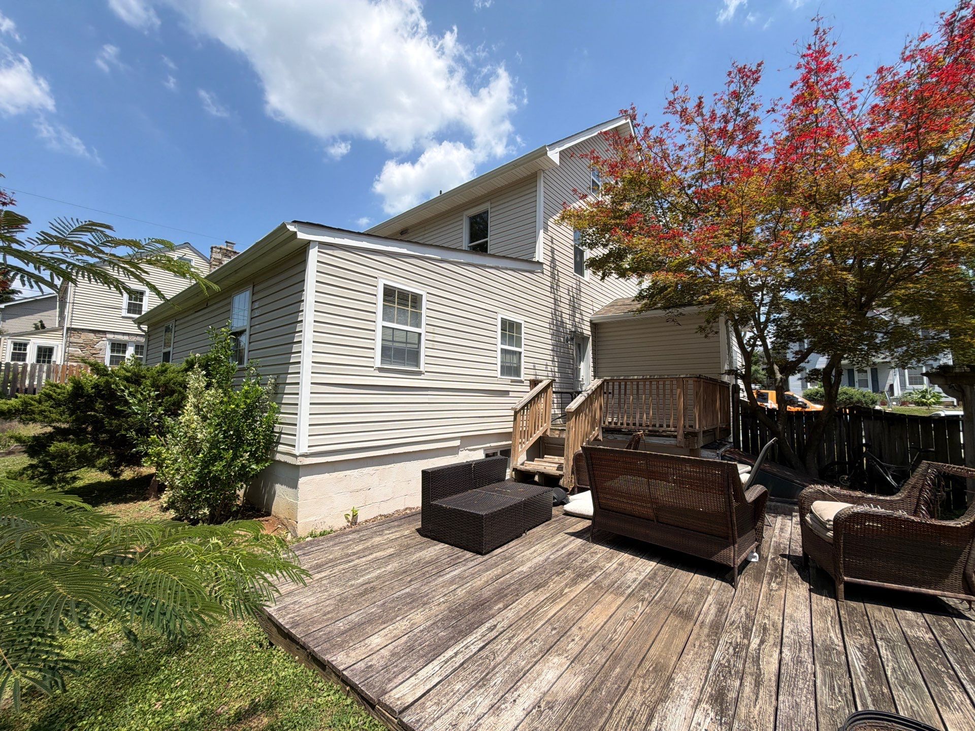Whole-Property House Washing for Vinyl Siding and Stone Accents in Sykesville by Baltimore Pressure Washers Inc.