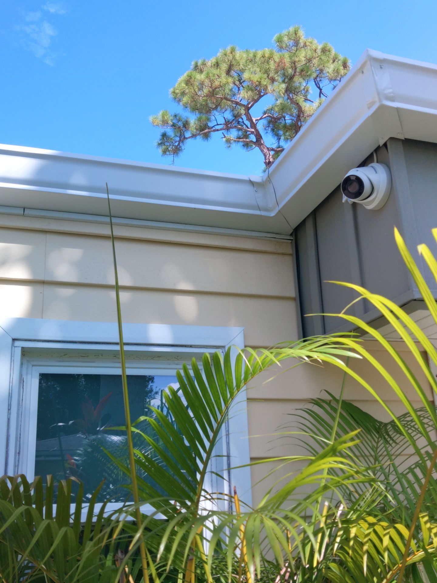 Seamless Gutters for a Luxury Finish in Fort Myers FL by Gutter Professors