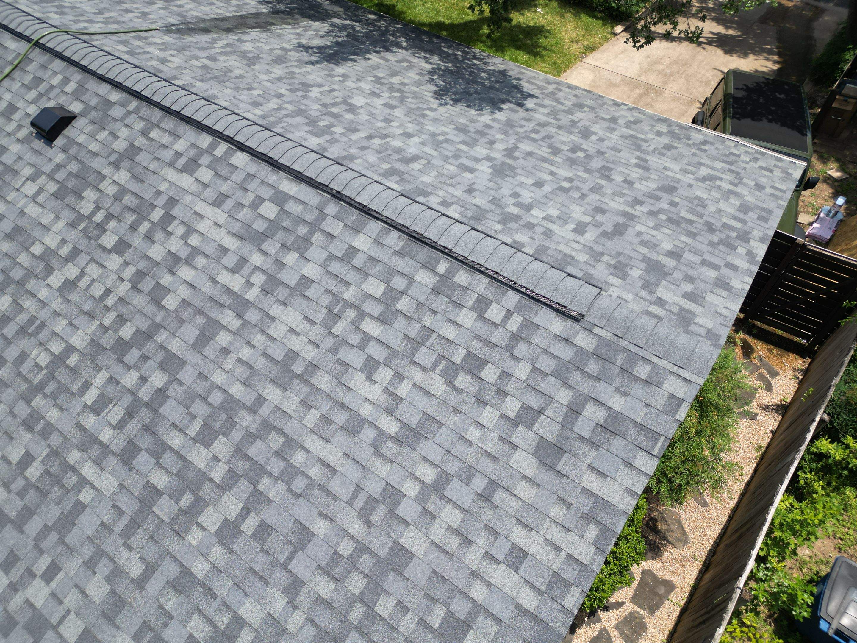 Estate Gray - Owens Corning TruDefinition Duration by RoofsOnly.com