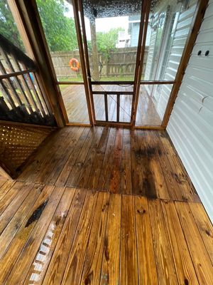 Weathered Deck using Wood Sealant