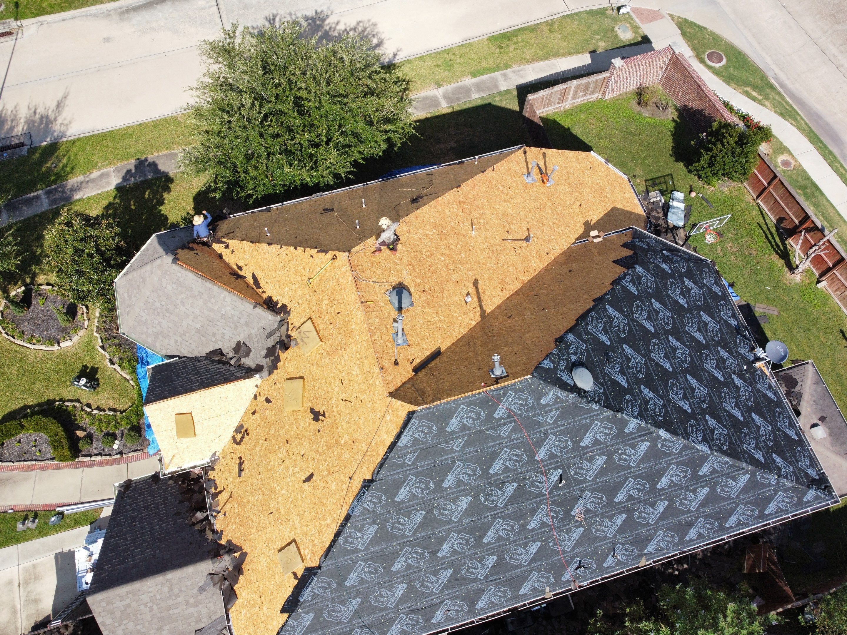 Residential Roof Replacement using IKO Cambridge - Weathered Wood by Elite Roofing LLC