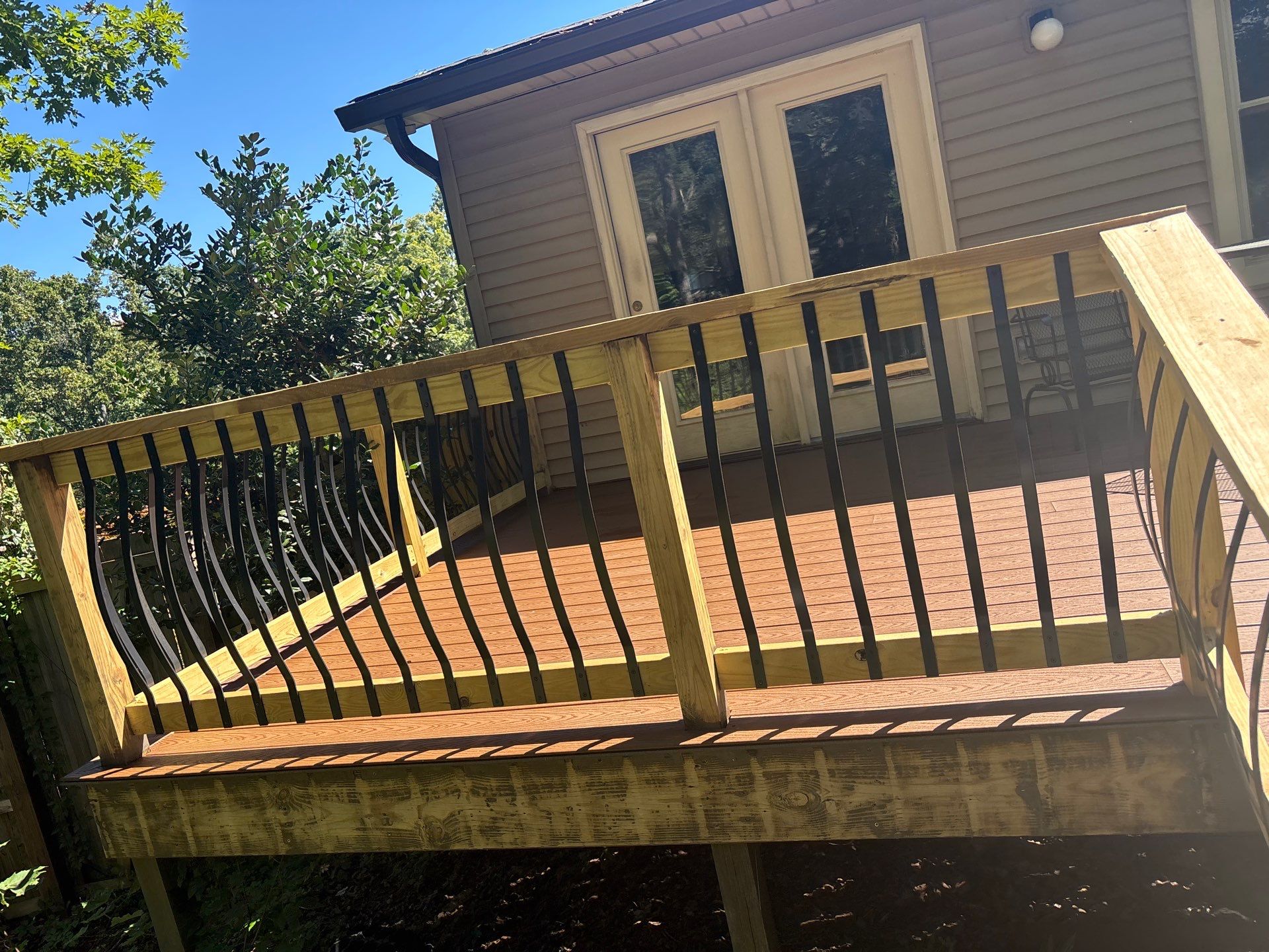 Wood Deck using Wood Sealant by DuraSeal