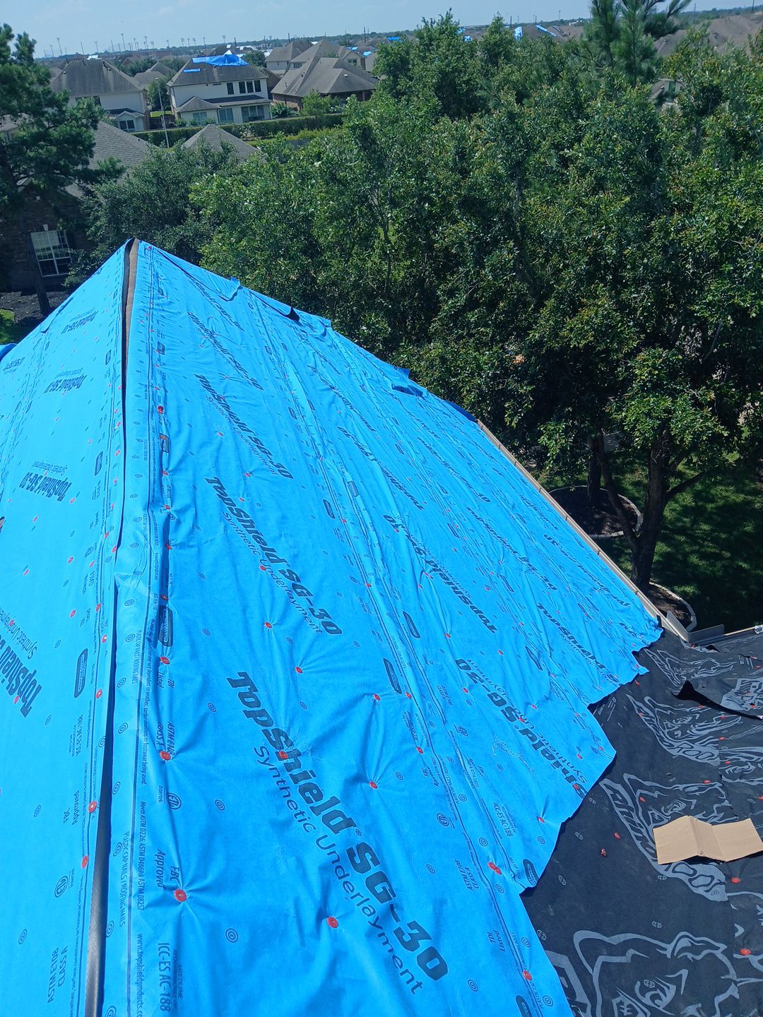 Residential Roofing Installation using Owen's Corning Duration (Lifetime) Shingles by Roof Repair Company