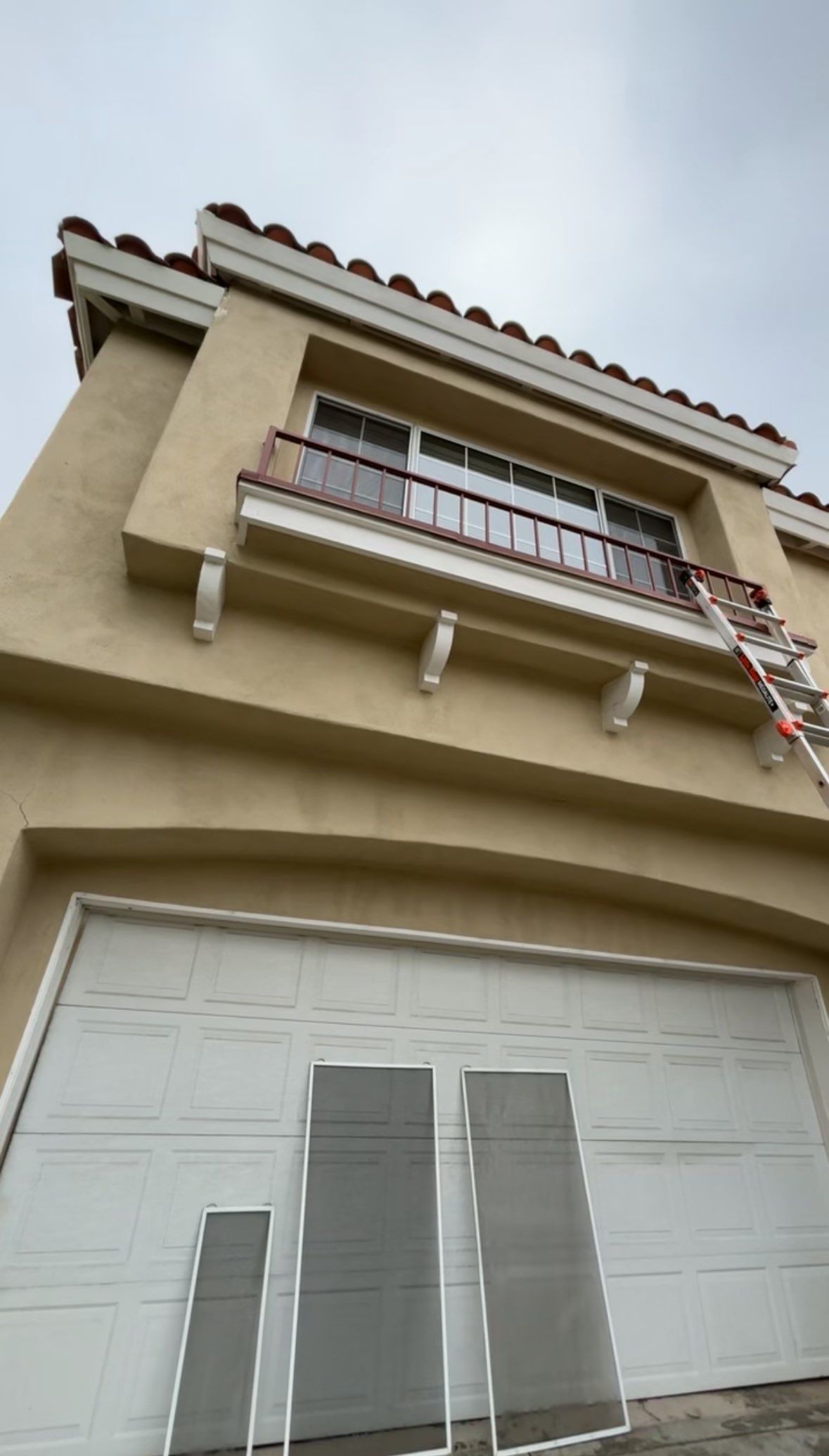 Window Cleaning by Pirate Pete’s Power Washing