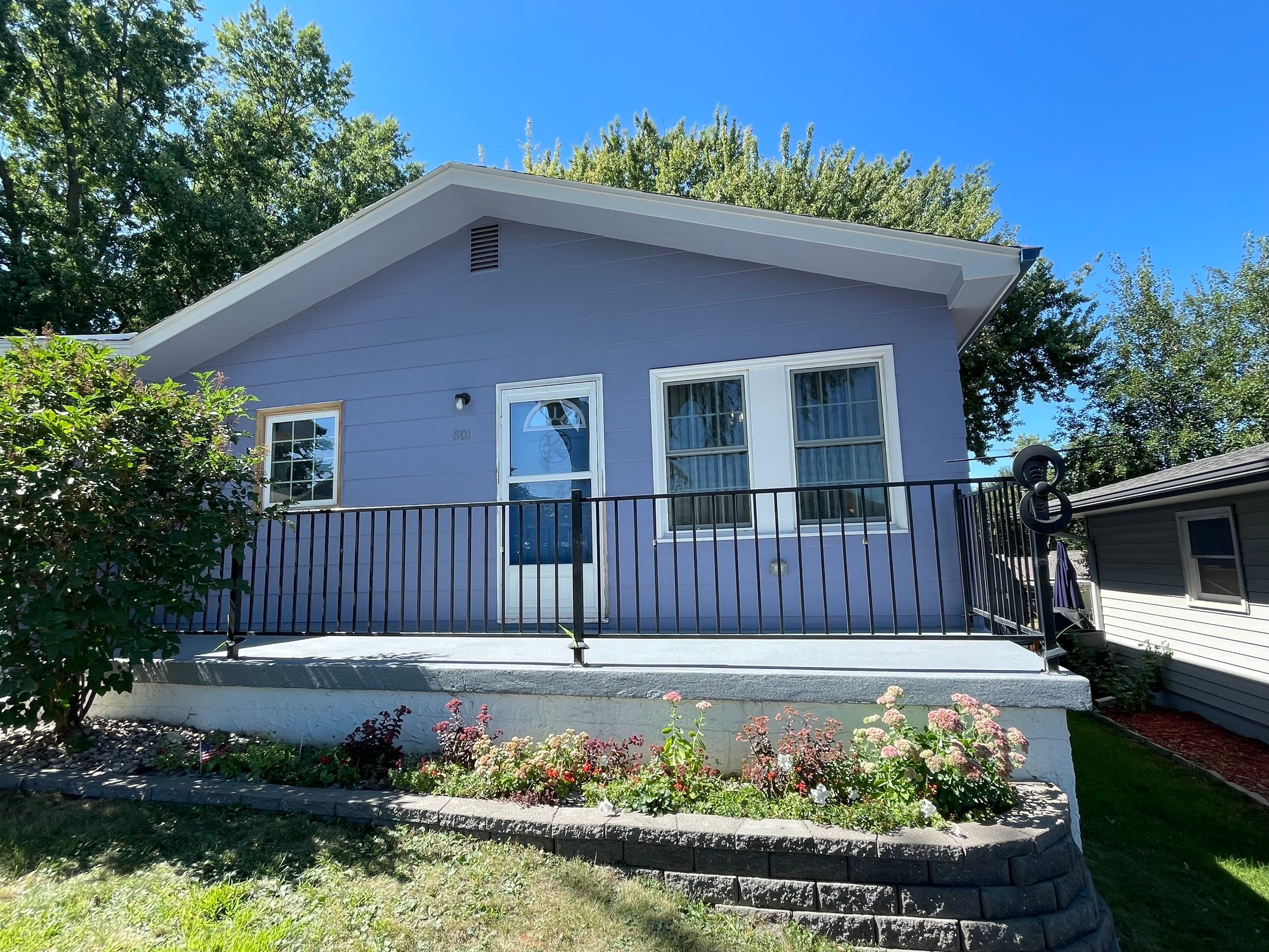 Sioux Falls Concrete Porch Coating with Starry Evening Finish by Select Painting, Coatings & Garage Cabinets