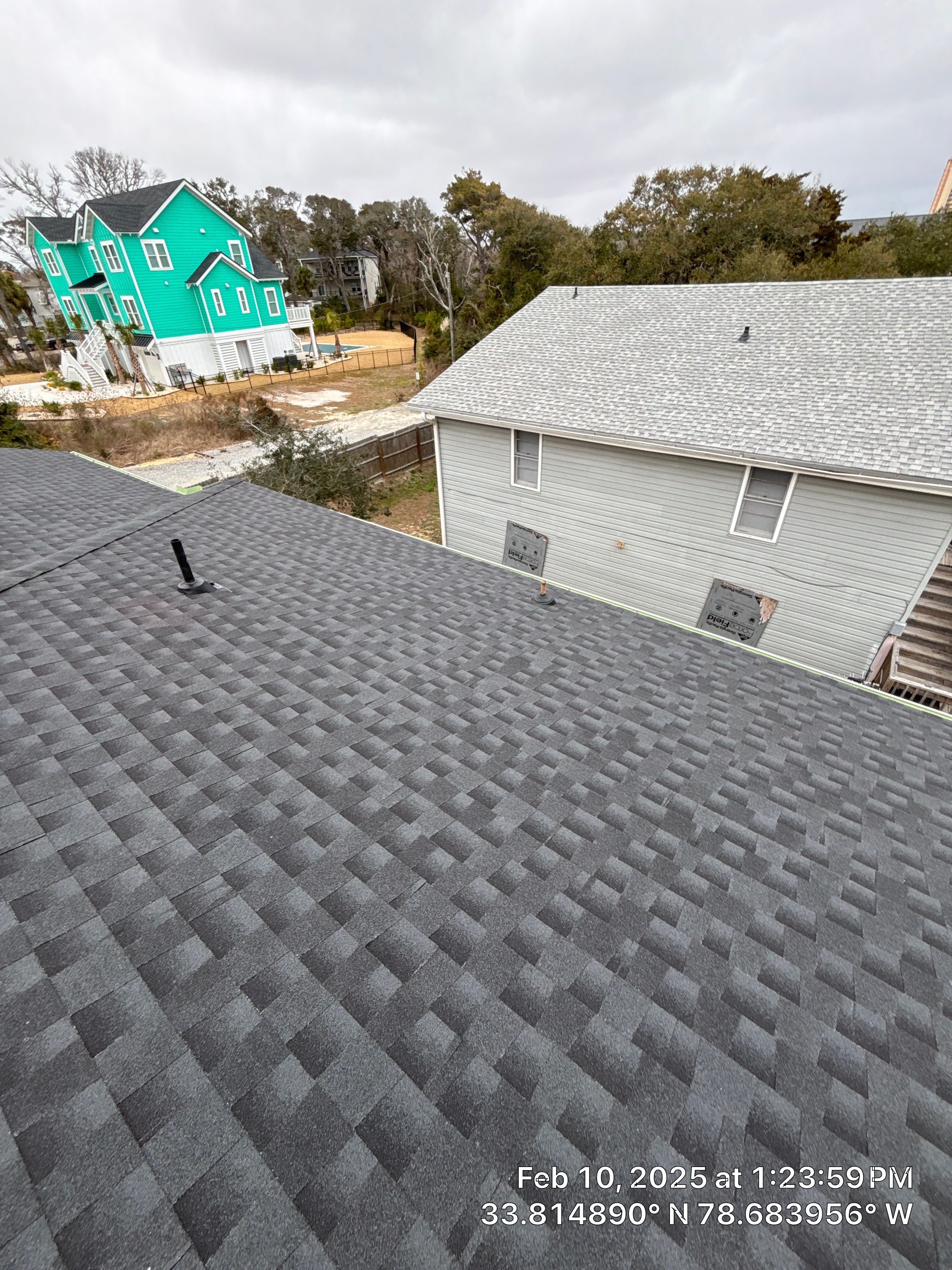 GAF HDZ - Charcoal by Linta Roofing Inc