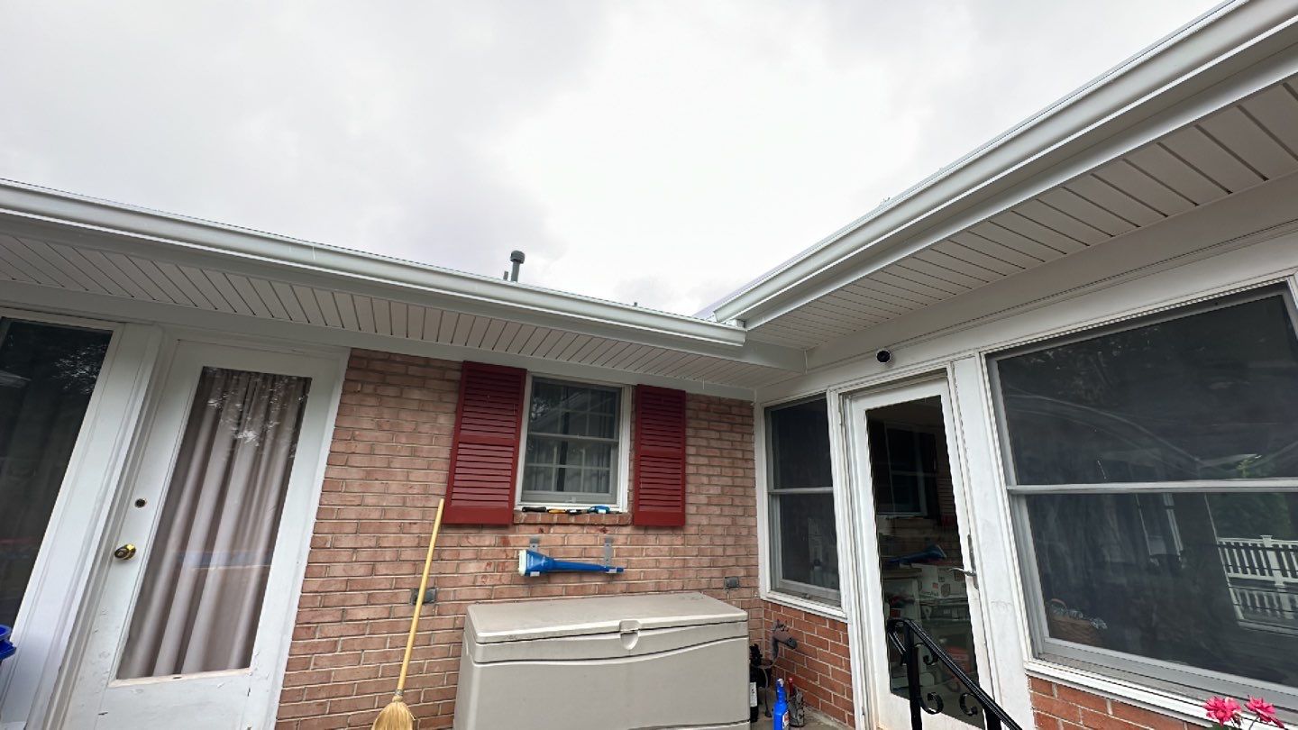 Manassas: CertainTeed Landmark Pro Designer Shingles in Max Def Moire Black by RM Banning, Inc.