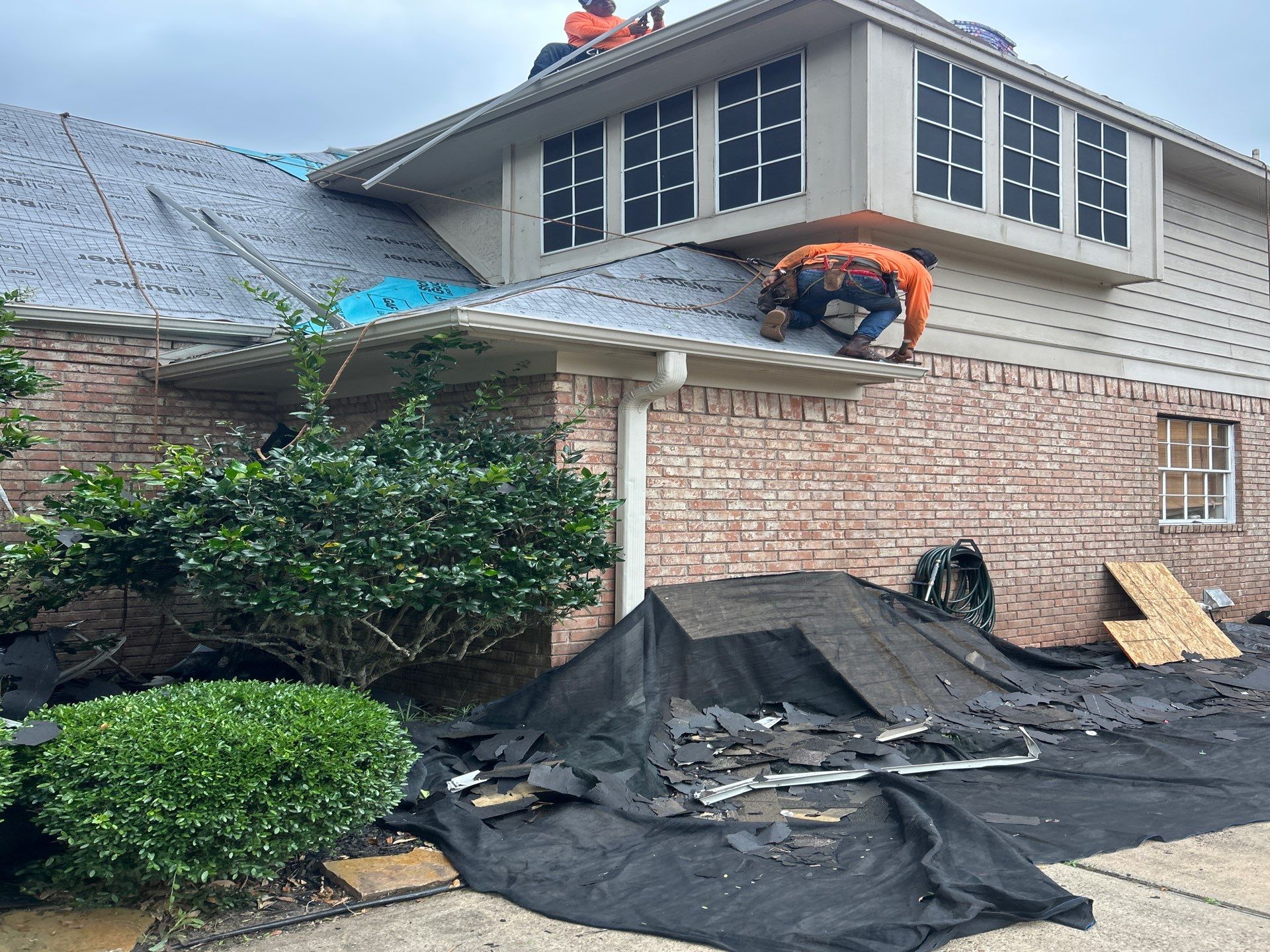 Roof Replacement in Austin Park, Sugar Land TX by Roof Repair Company