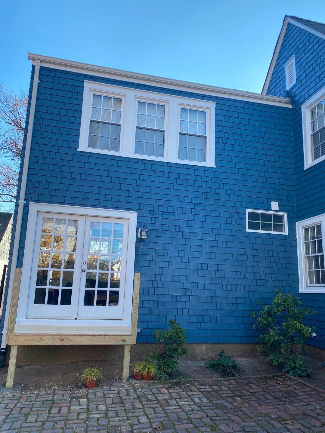 Siding Installation using Western Red Cedar #1 Perfection G&R CCA - Shingles & Shakes by RM Banning, Inc.