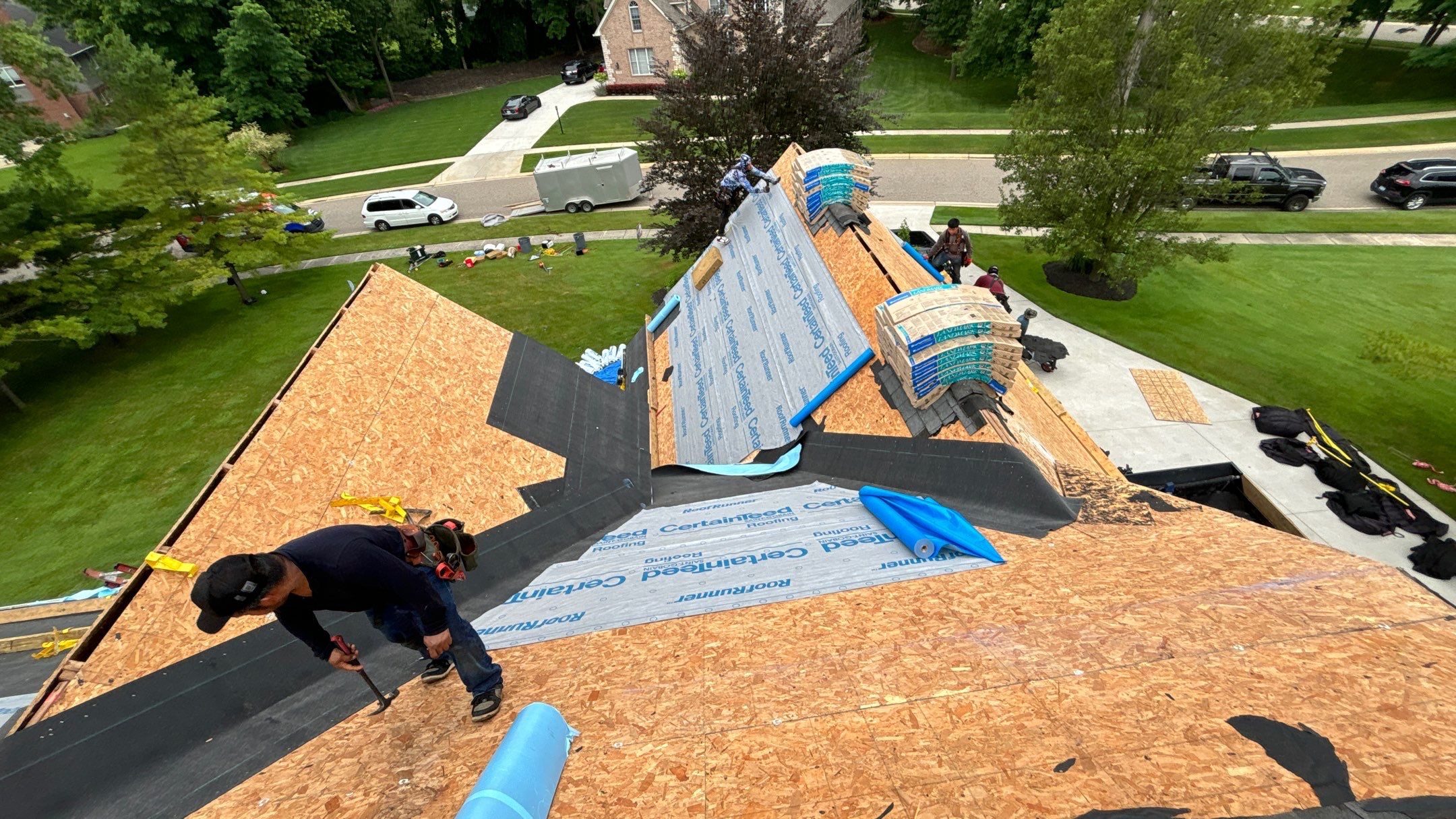 Roof Replacement using CertainTeed Landmark by 180 Contractors