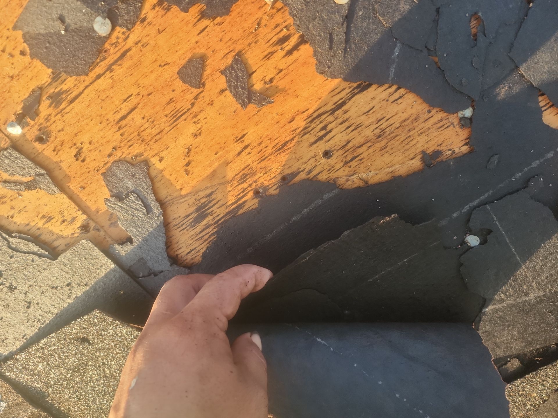 Residential Roofing Installation using Owen's Corning Duration (Lifetime) Shingles by Roof Repair Company