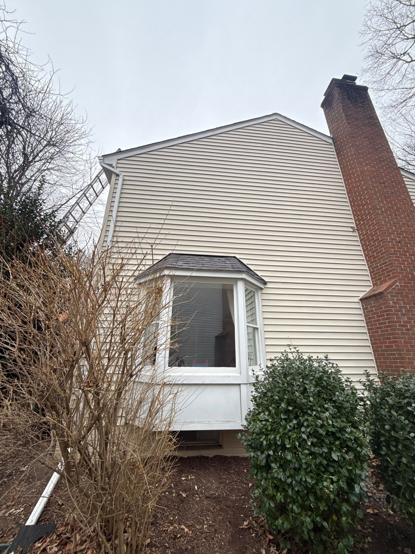 Fairfax Station :Residential Roof Replacement with CertainTeed Landmark Pro in Max Def Drift Wood by RM Banning, Inc.