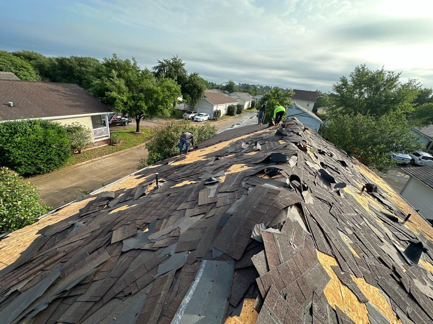 Residential Roofing Installation using Owen's Corning Duration (Lifetime) Shingles by Roof Repair Company
