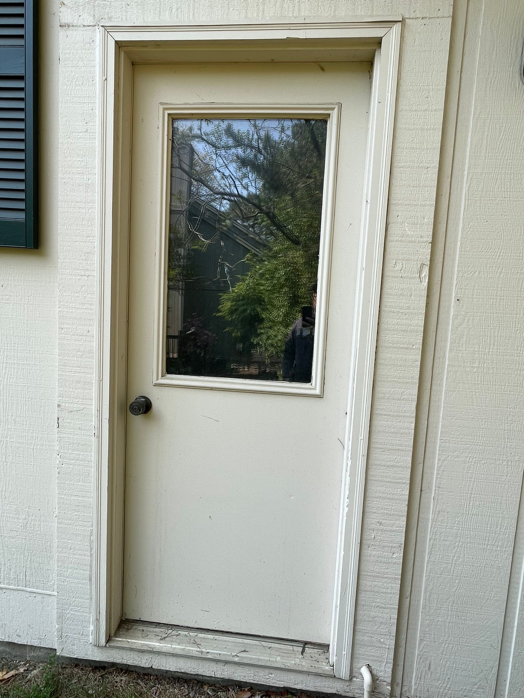 Siding Replacement using CertainTeed Restoration Classis D4 by 180 Contractors
